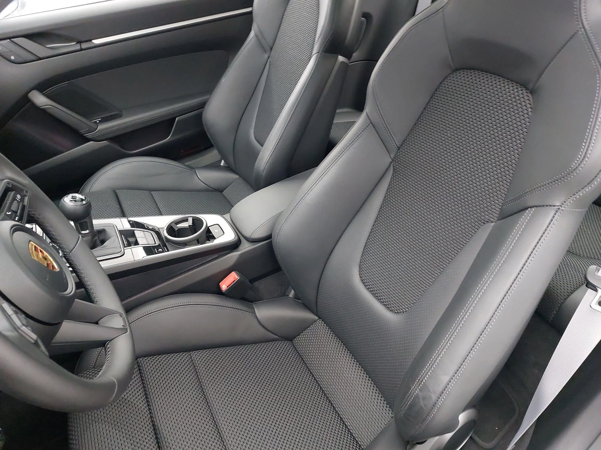 mph012_647929308_fe0dea66bd8c9ab6f9675092496fc39fx_61cc45e5eb