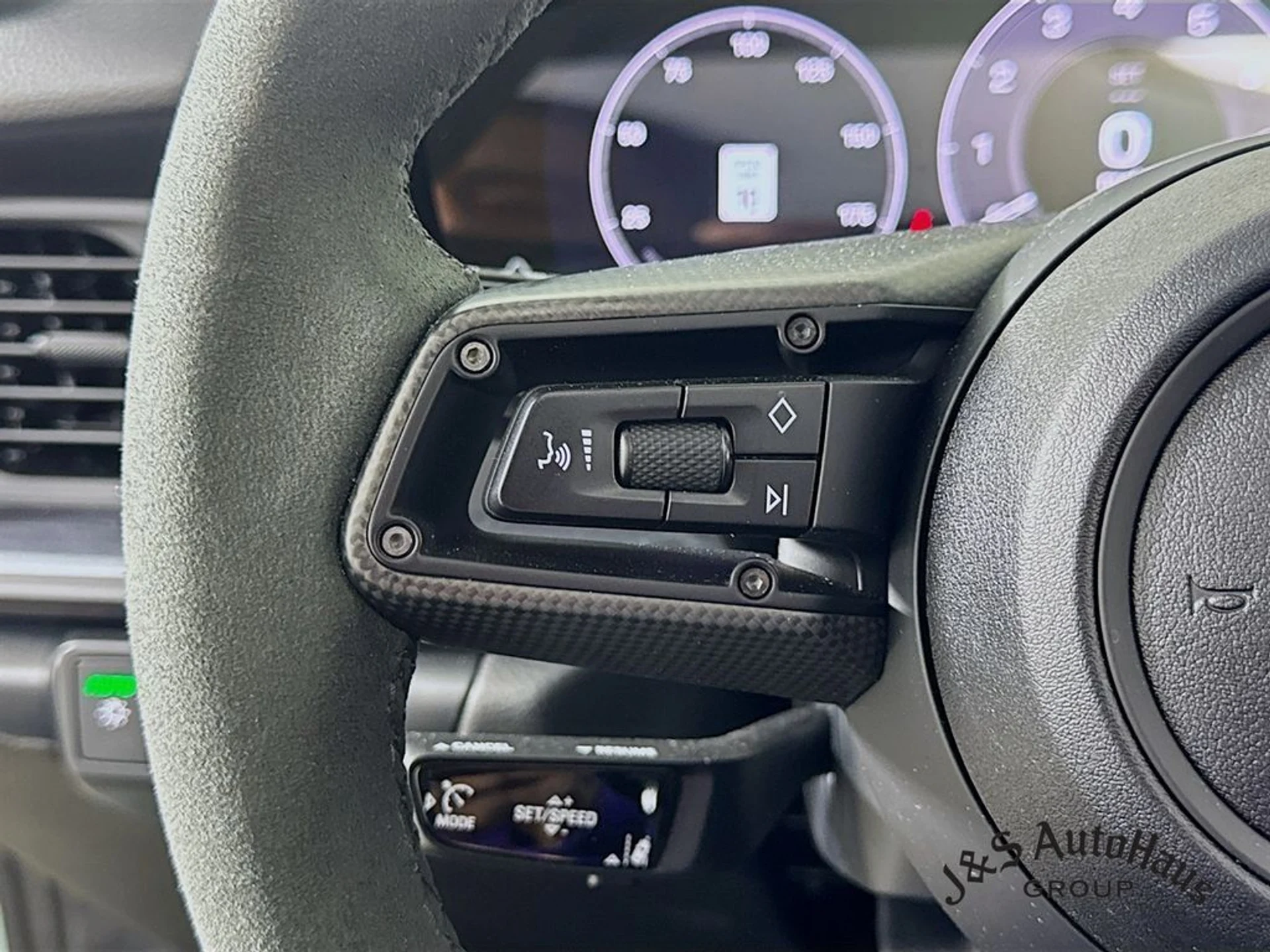 mph012_648155586_ghxev018bg0nc5io4dq2ndggmmp4_e14be8310e