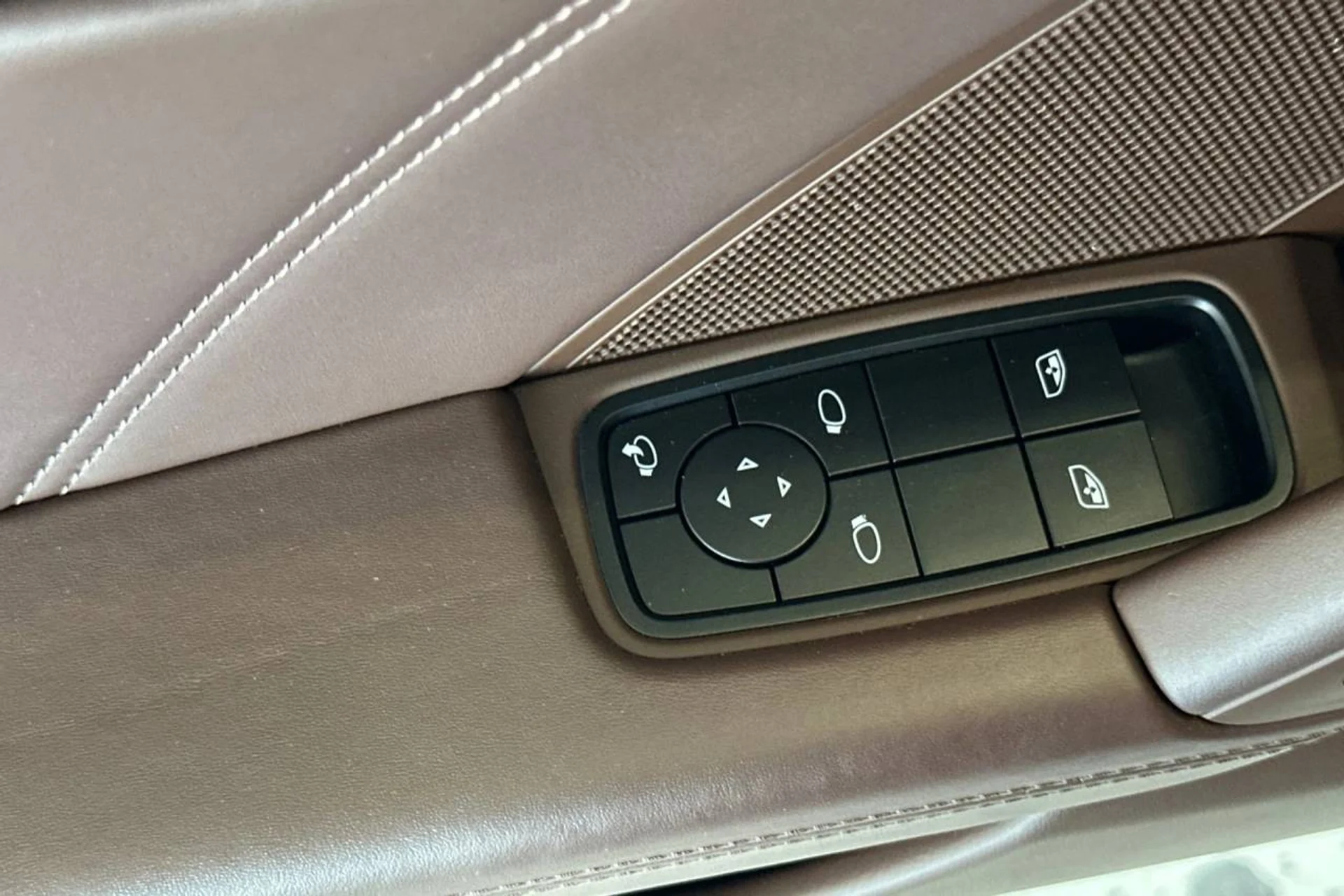 mph012_649024777_1280_958a14eb40