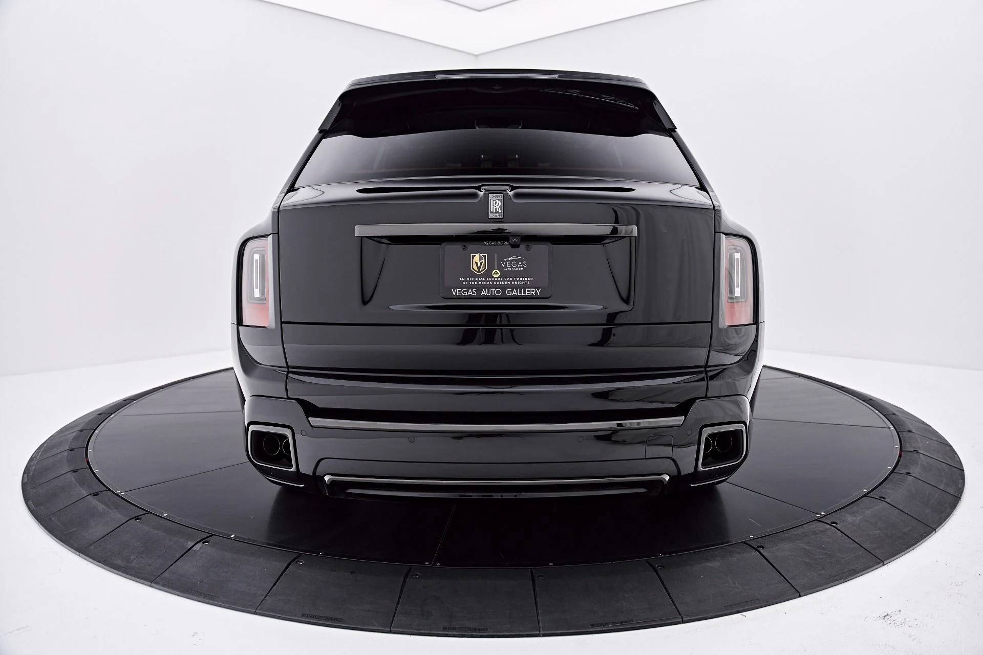 mph012_663745636_Used_2026_Rolls_Royce_Cullinan_Black_Badge_1787961215_b6e5b2f736