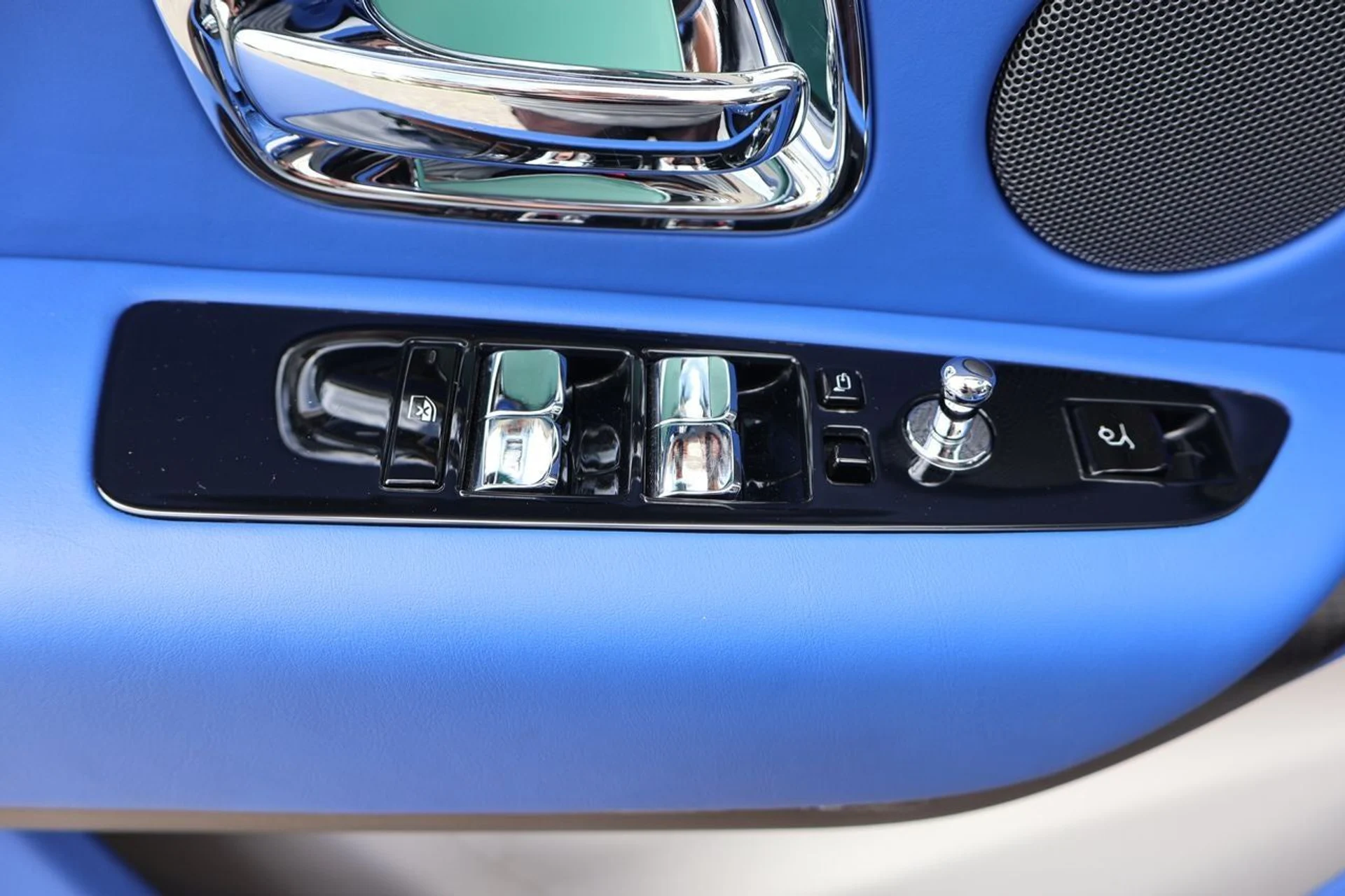 mph012_668179604_13_35e4b736b6