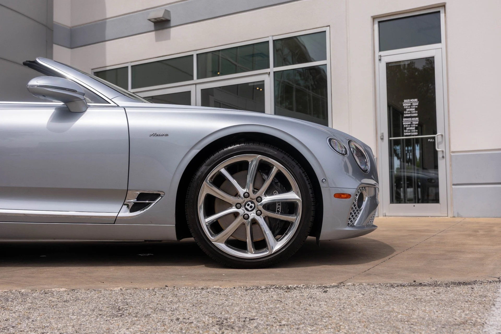 mph012_69590617_Hi_Tech_Luxury_Imports_LLC_SCBDG_4_ZG_5_PC_006635_image_12_f2975c4915