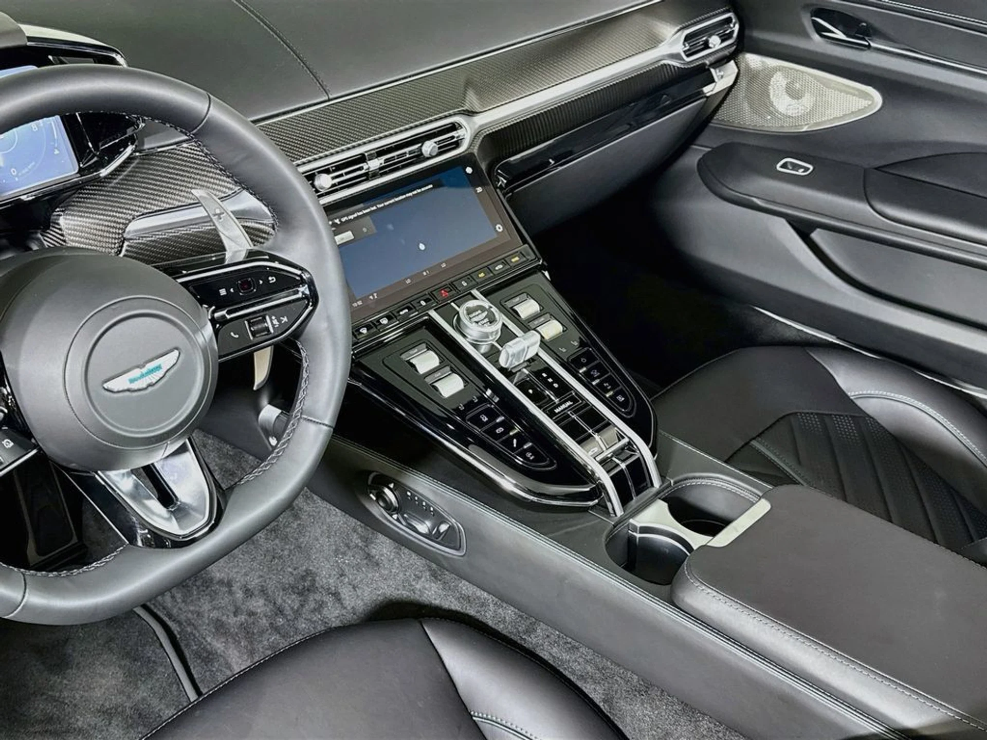 mph012_700064848_new_2026_aston_martin_vantage_sroadster_11350_23064994_13_1024_9eca214ebb