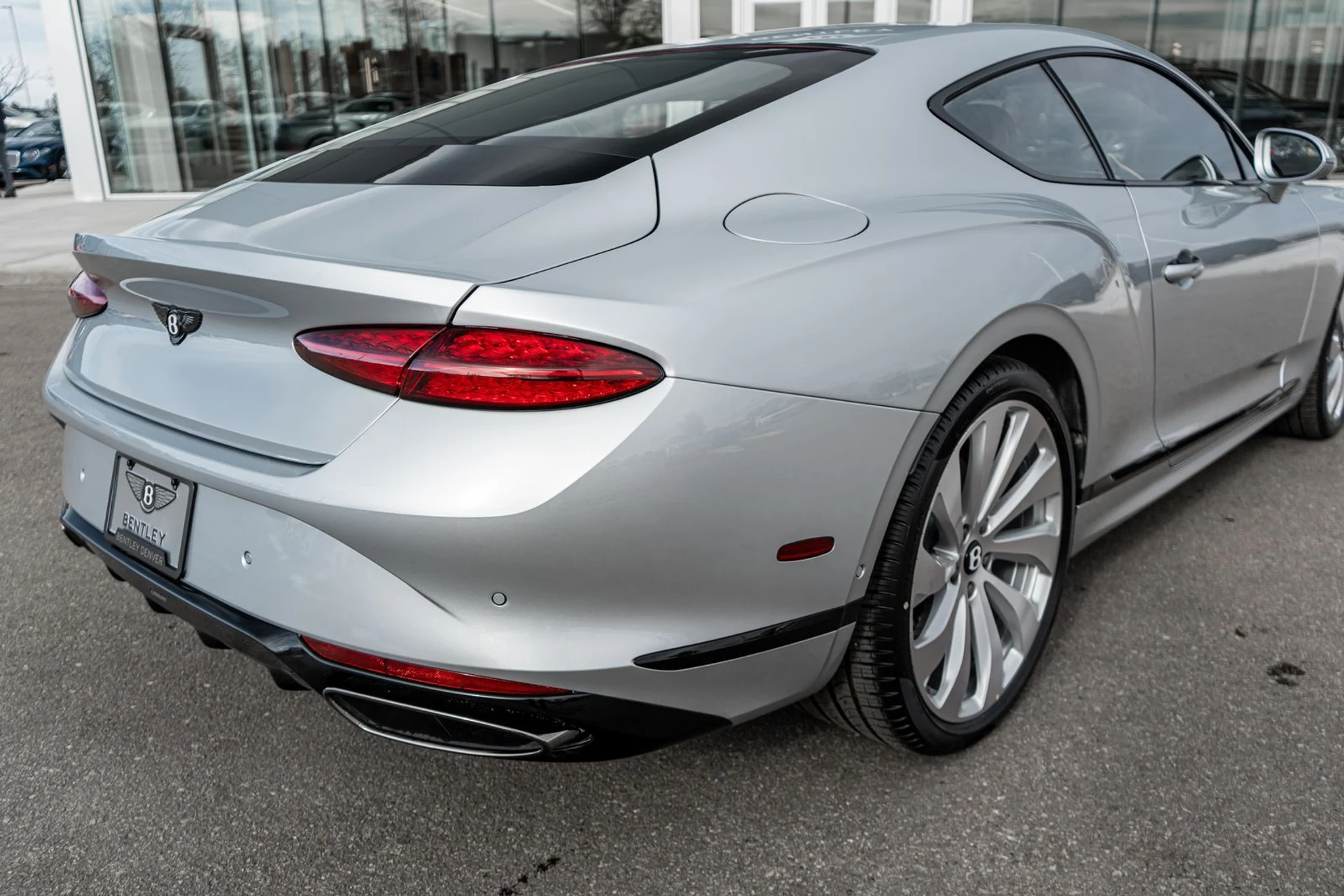 mph012_709747454_c856c3bf_2e8a_4910_a578_6e92c0fba9fc_3e1b5b6150