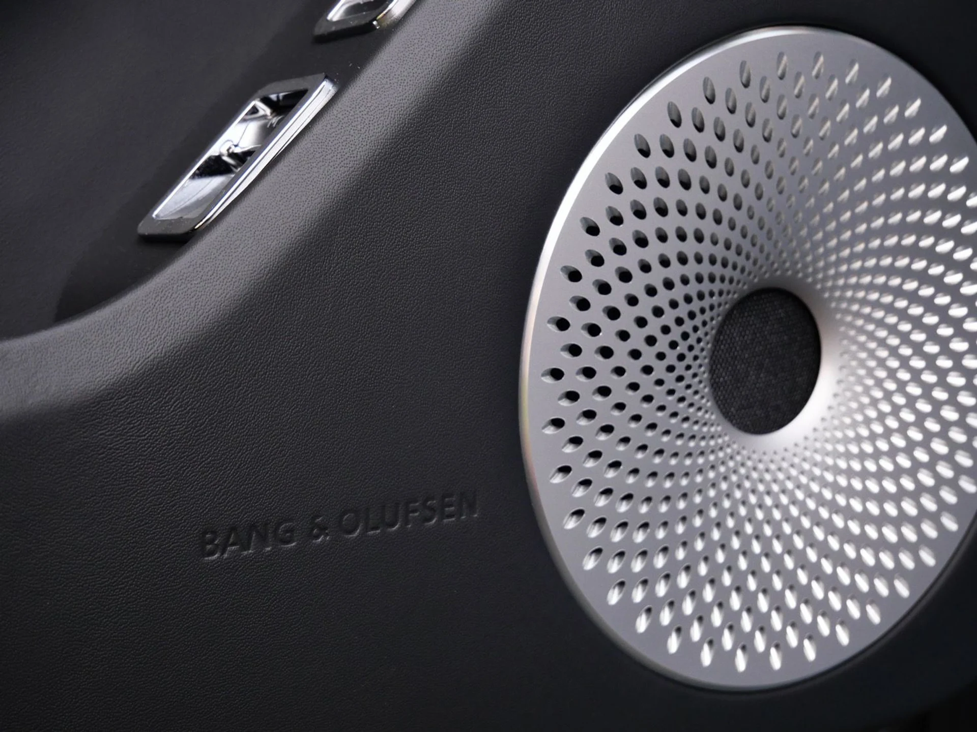 mph012_714483679_988353d32dc96d4b574b8273e7e0c97fx_d207eb272e