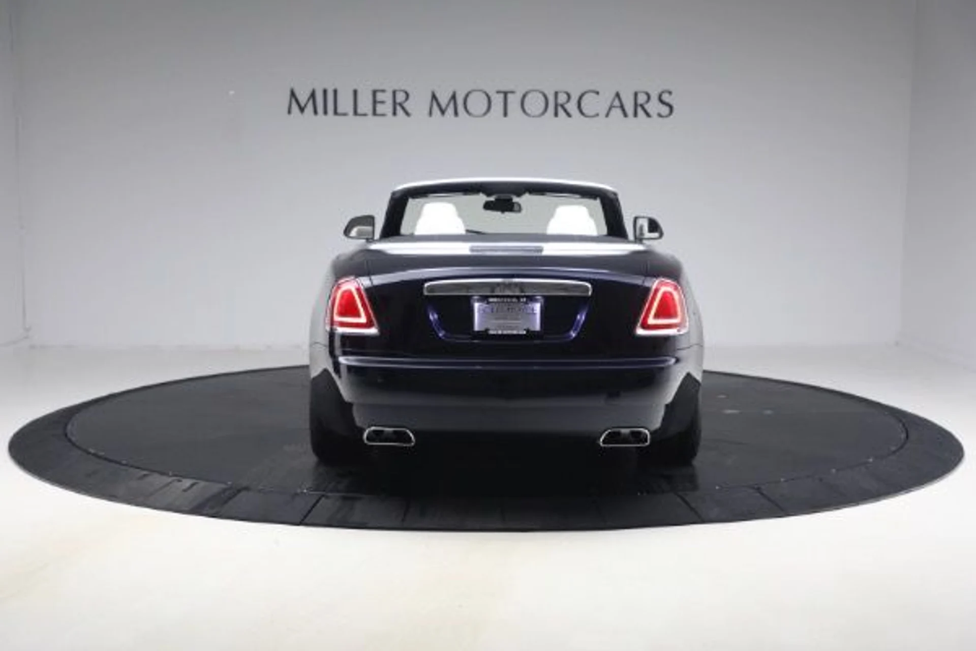 mph012_720805716_Used_2017_Rolls_Royce_Dawn_bee6b00e06