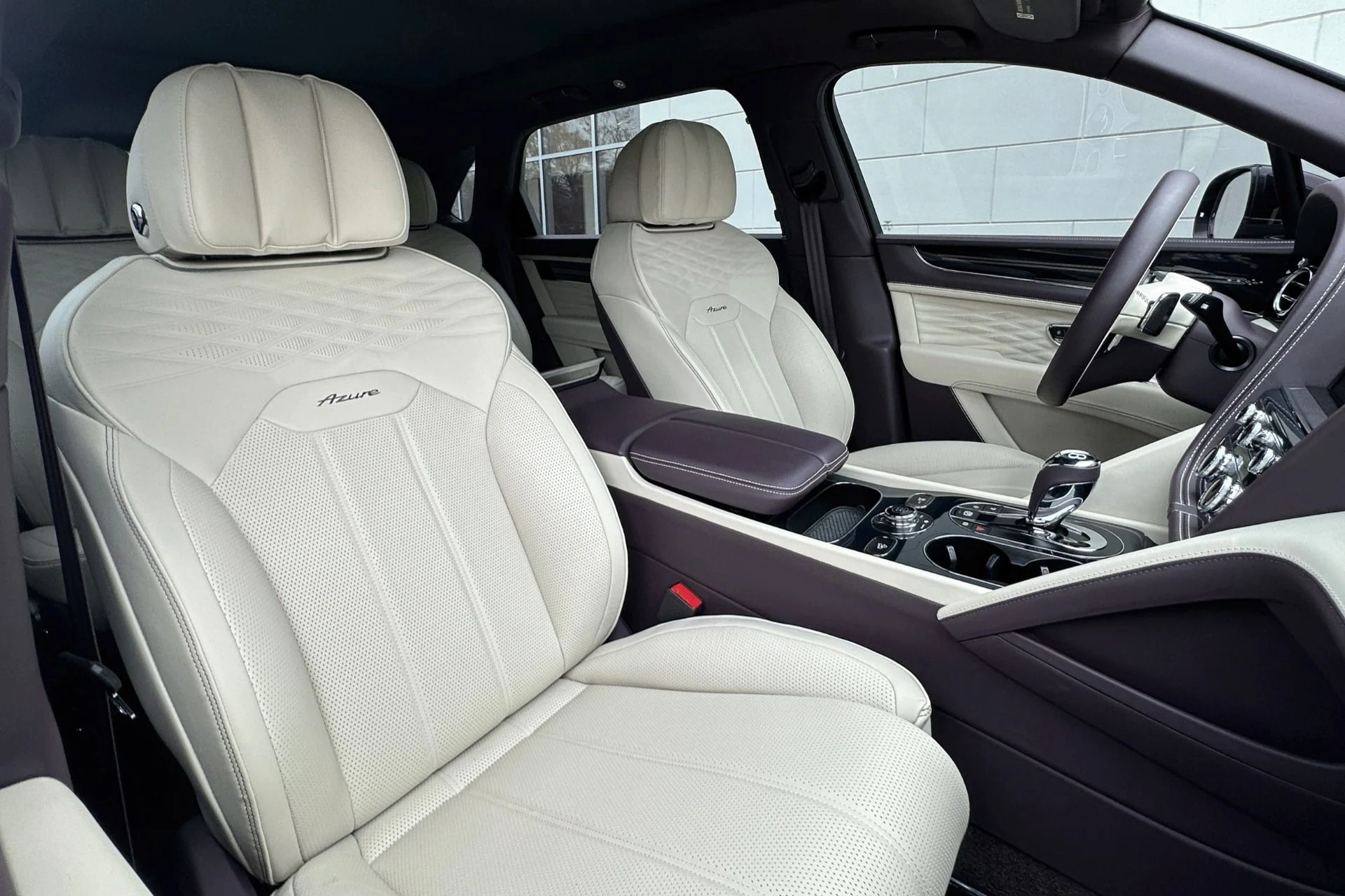 mph012_724798265_Used_2024_Bentley_Bentayga_EWB_Azure_V8_1763042894_36e3c0b526