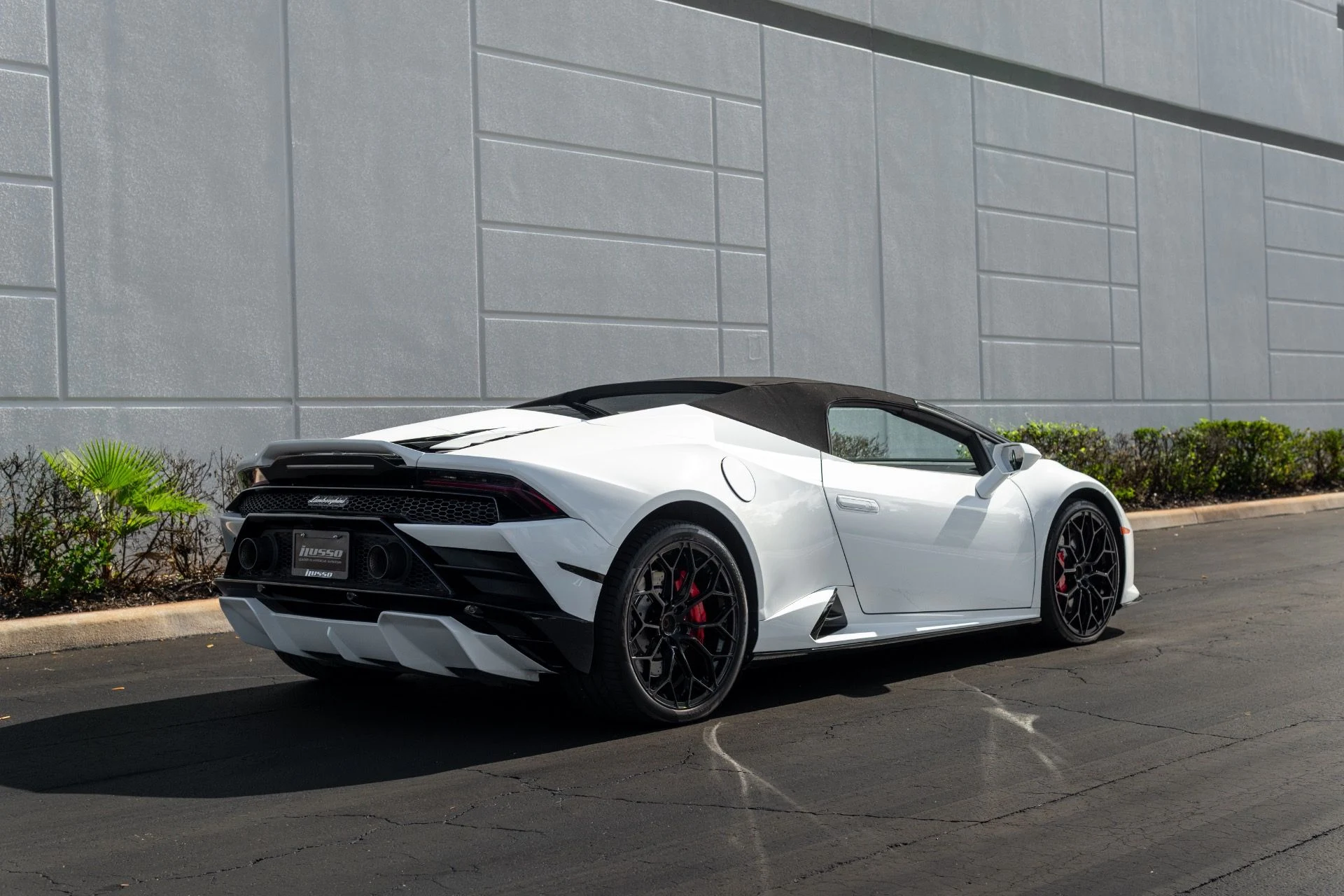 mph012_733247695_Used_2021_Lamborghini_Huracan_EVO_Spyder_1766013013_99fe5c8c75
