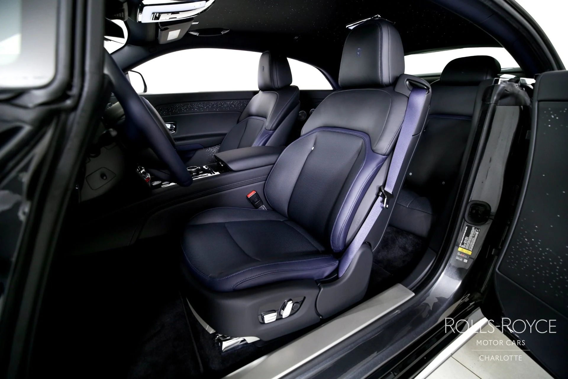 mph012_736461914_Used_2024_Rolls_Royce_Spectre_1742932757_60545e9836