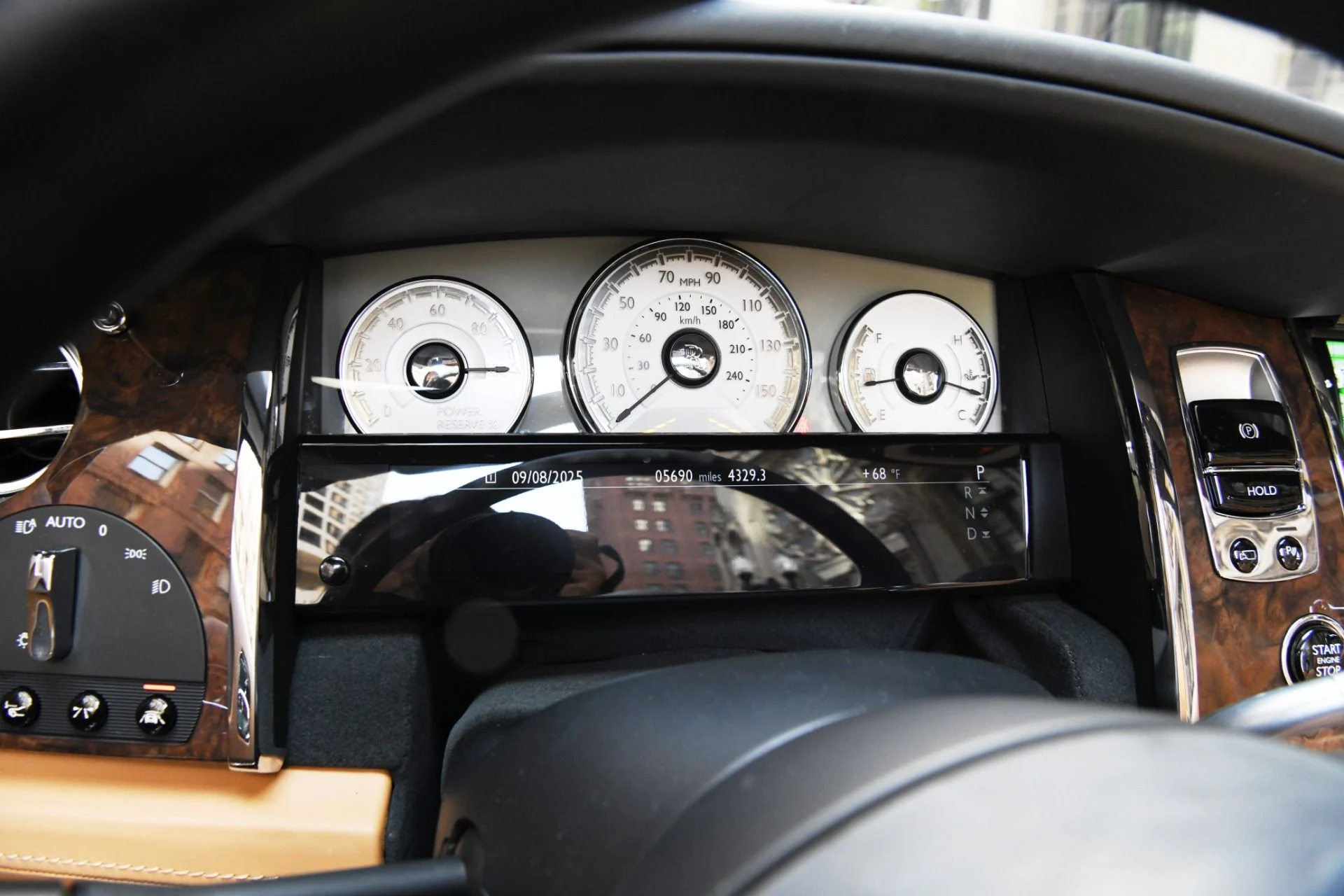 mph012_739968783_11935_p14_l_cf72797449