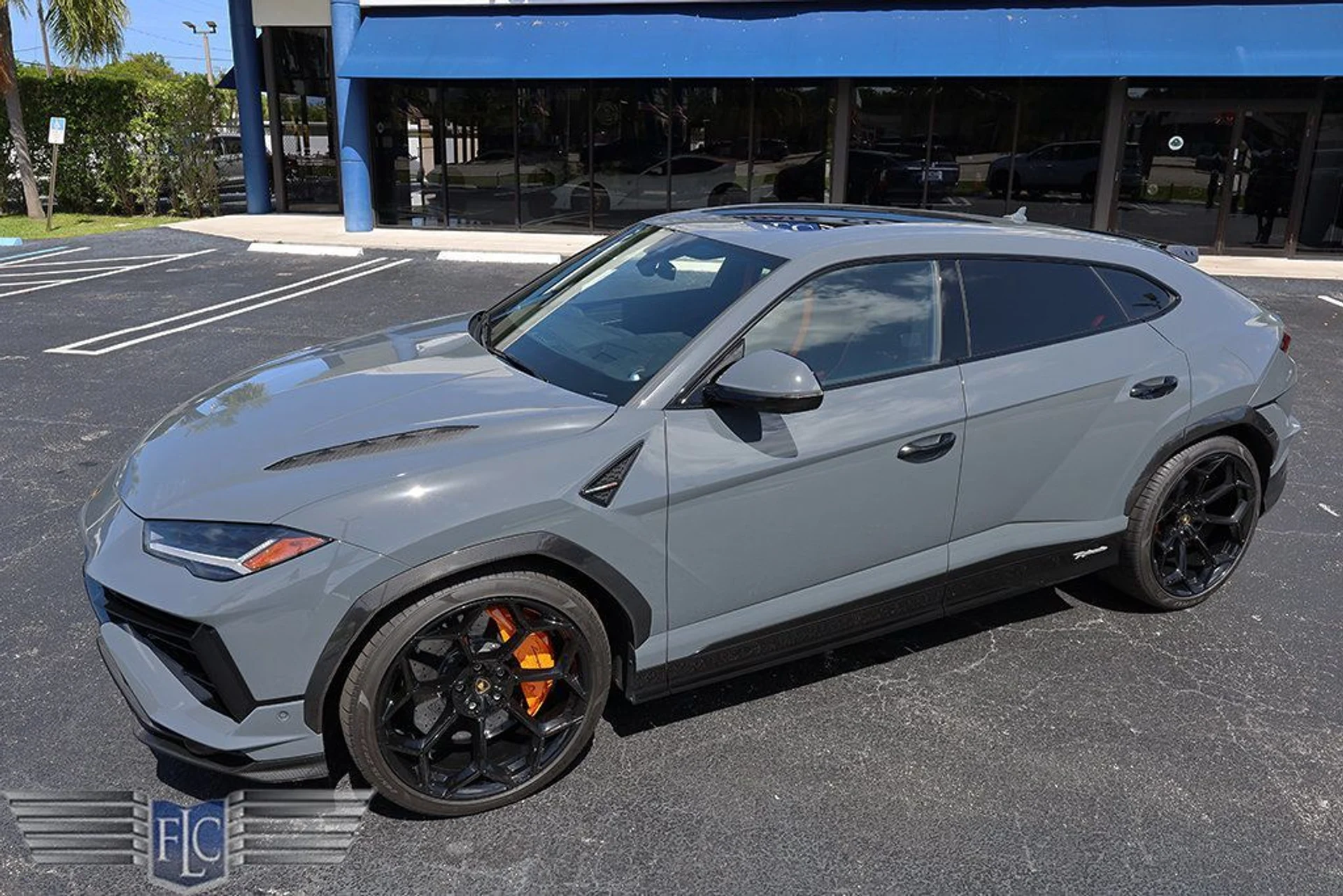 mph012_740538433_used_2024_lamborghini_urus_performanteawd_6305_23012668_13_1024_365cb490ab