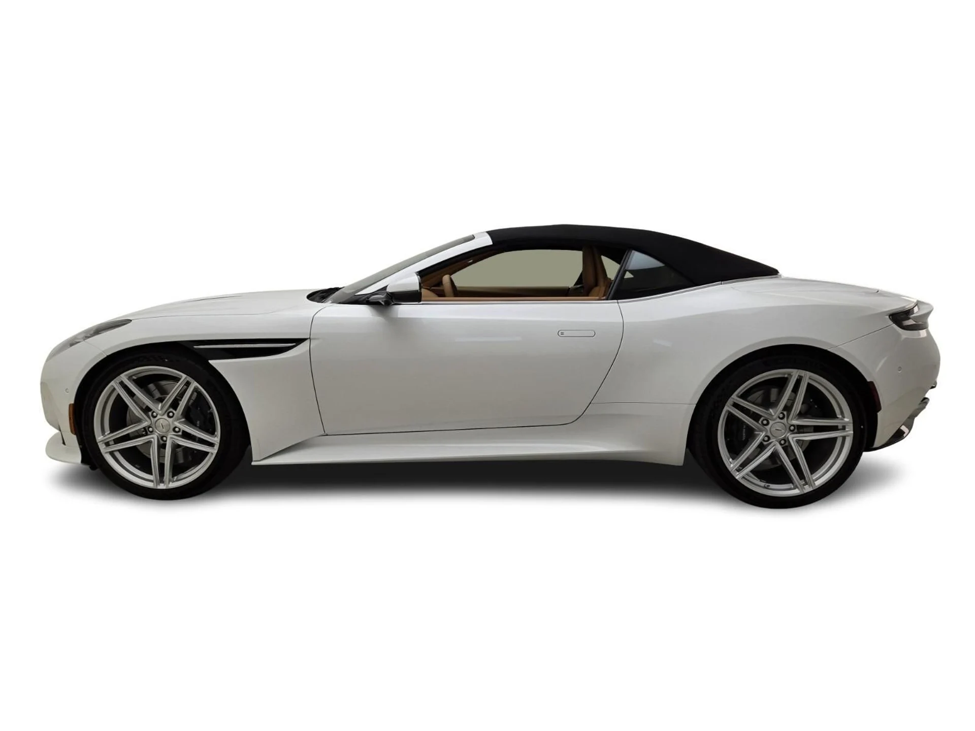 mph012_742471589_New_2026_Aston_Martin_DB_12_Volante_1756187308_aa6122b4ab