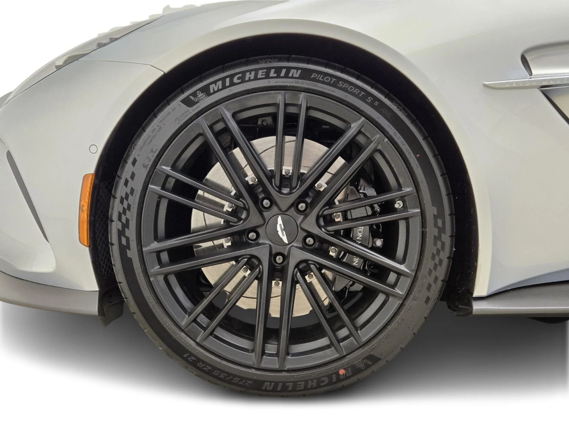 mph012_75738568_New_2025_Aston_Martin_Vantage_1756012731_562bd1da35