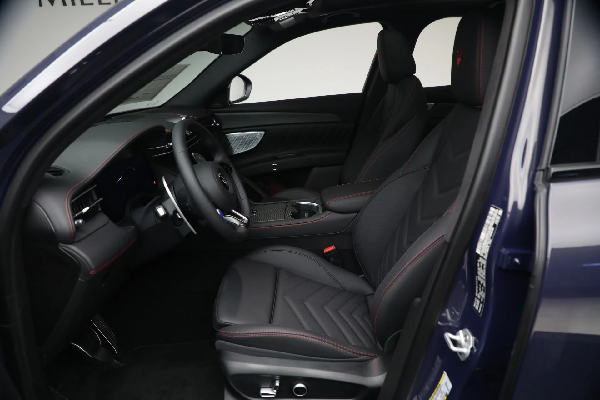 mph012_758017116_New_2026_Maserati_Grecale_Modena_V6_1779371874_d3533df0d2