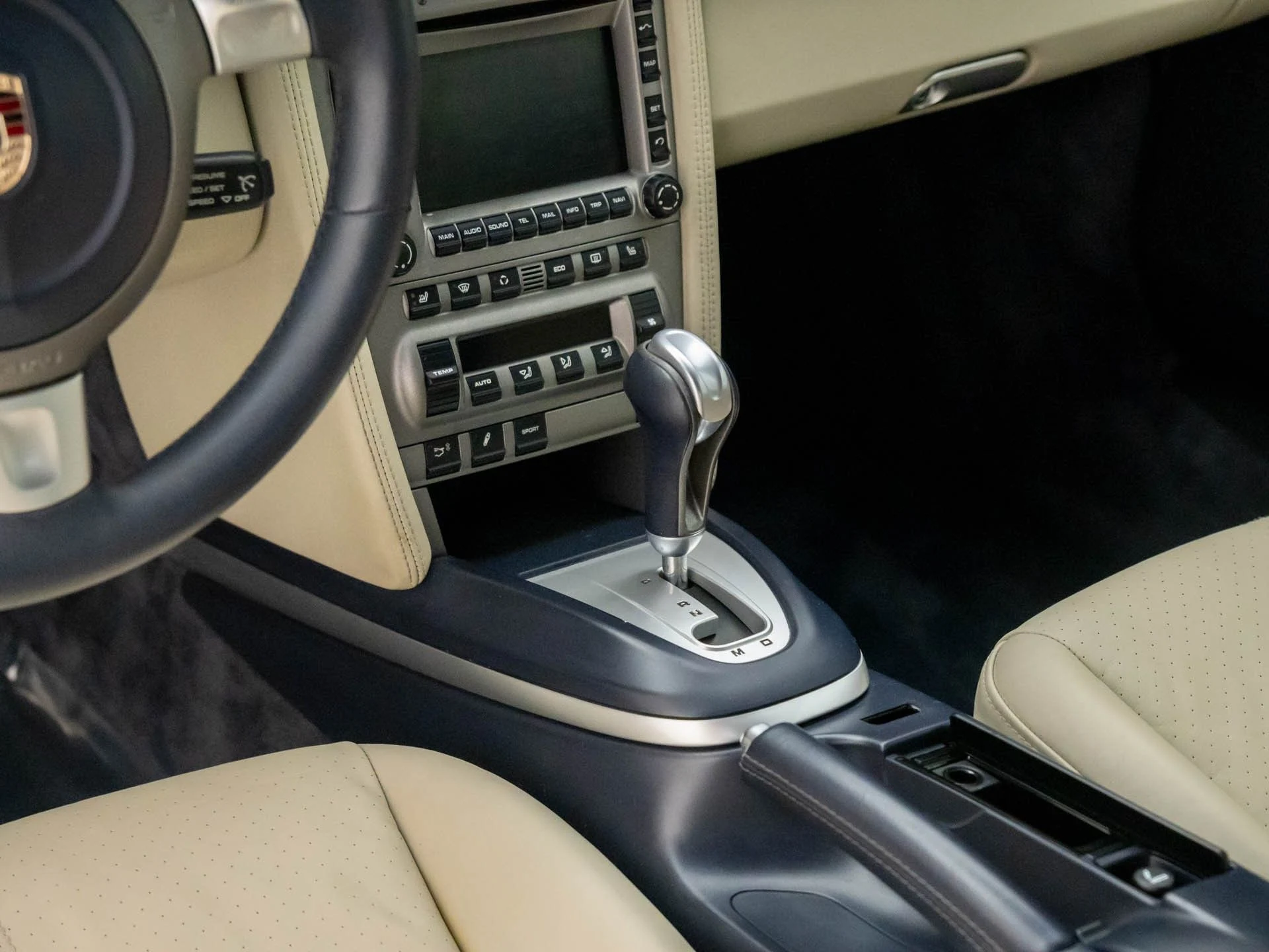 mph012_762394623_f95c591a8bccc246e2f0b1fd4ef7c86fx_a66b742a1a