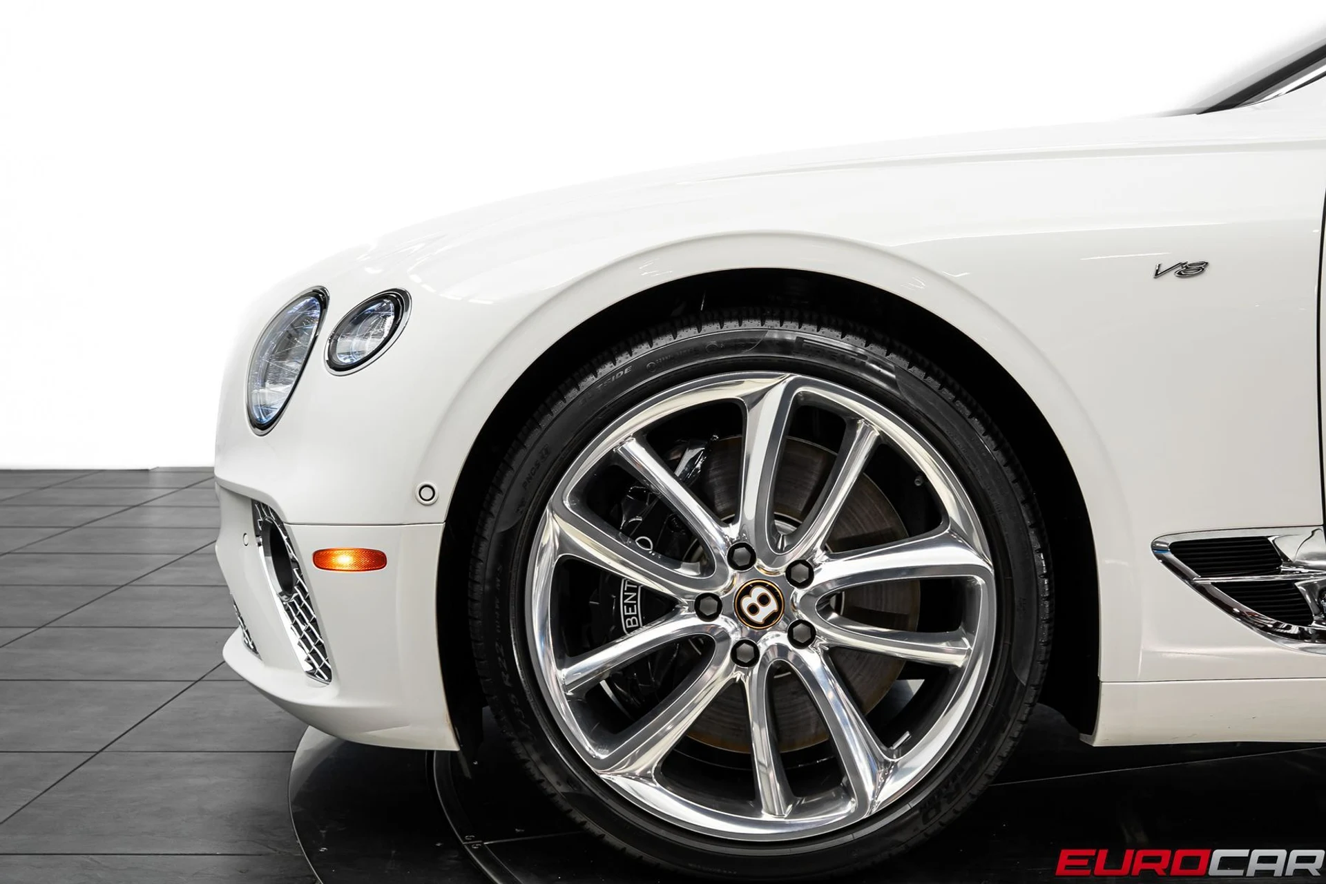 mph012_762528261_bcd7fff7_186a_485e_821c_cf05a334fdc1_cfa4247459