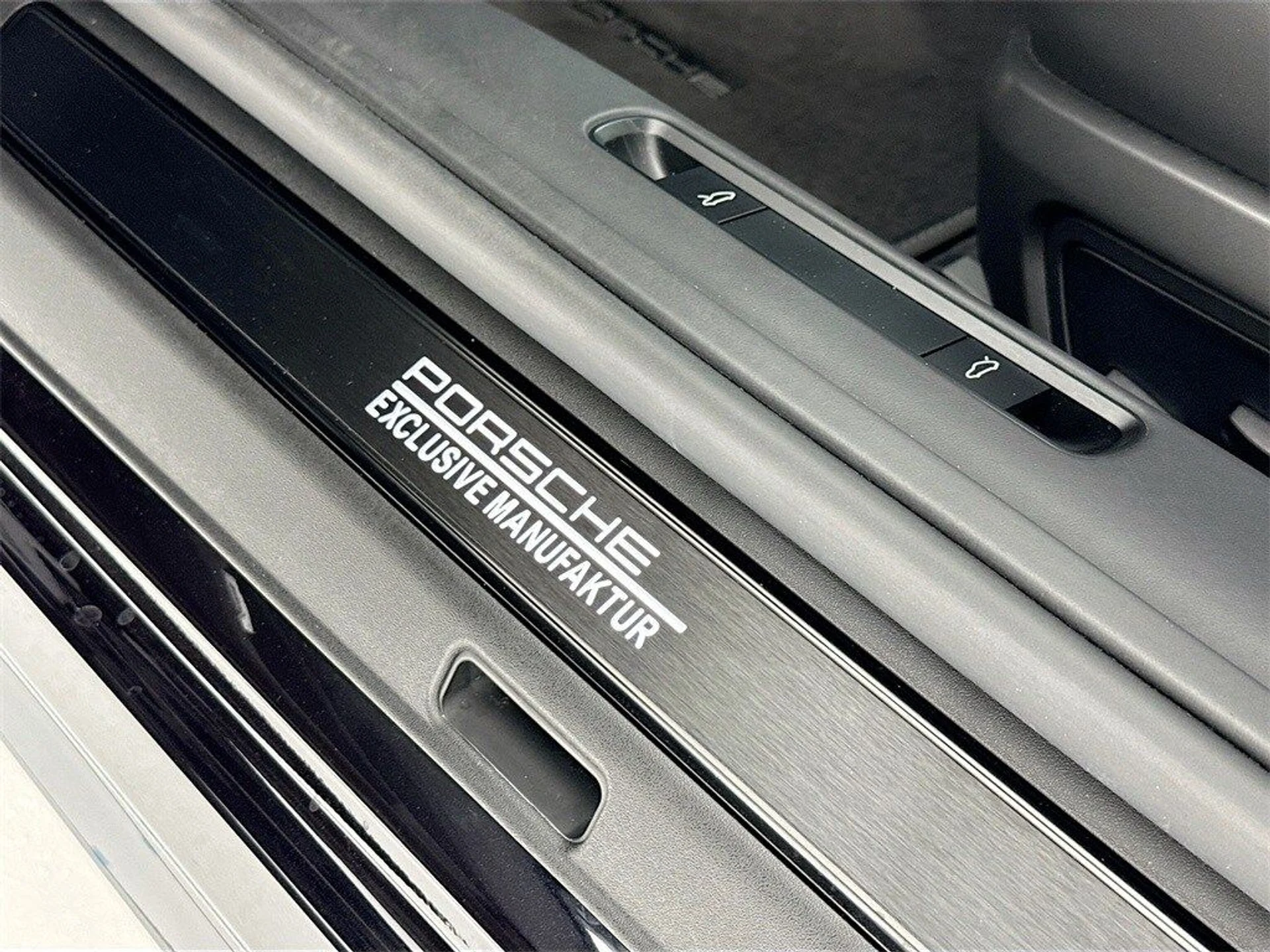 mph012_764829561_bb203e2d74e137cda50d6608288c2483x_ff2bce1b69