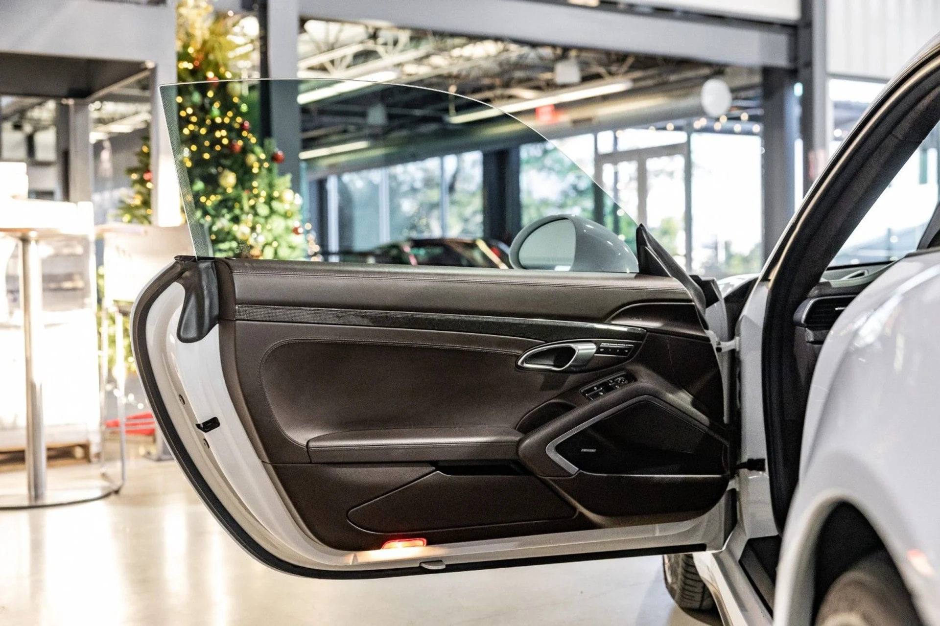 mph012_769688299_Zg_3ce229aa52