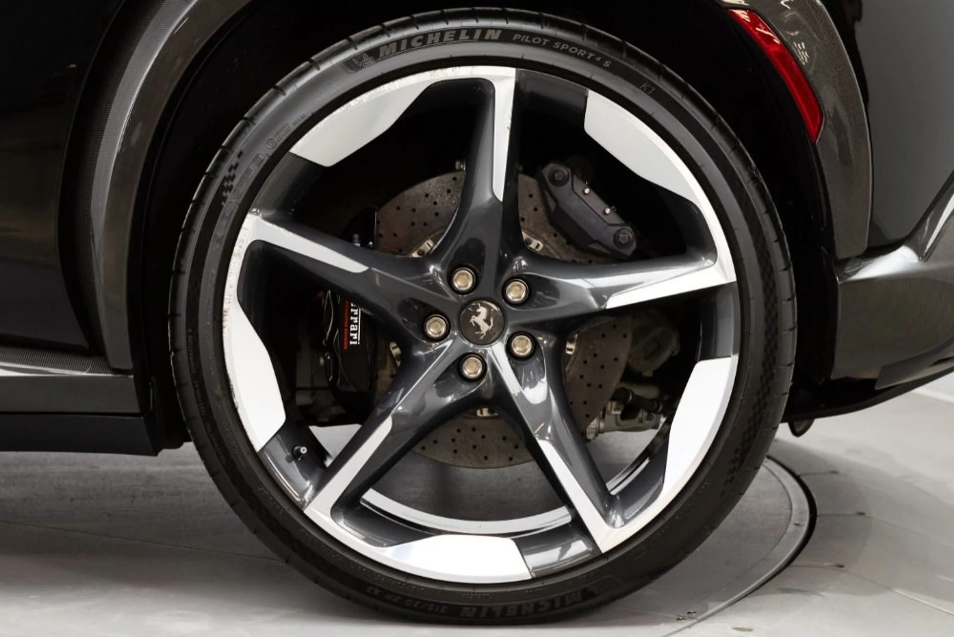 mph012_77553667_Used_2025_Ferrari_Purosangue_616ddaa252