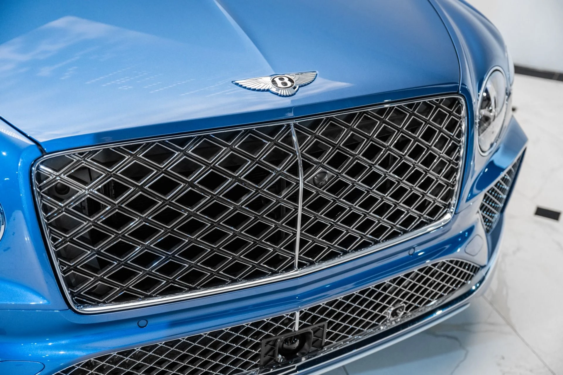 mph012_778473280_Used_2025_Bentley_Bentayga_EWB_Mulliner_V8_1748092734_ef702d11be