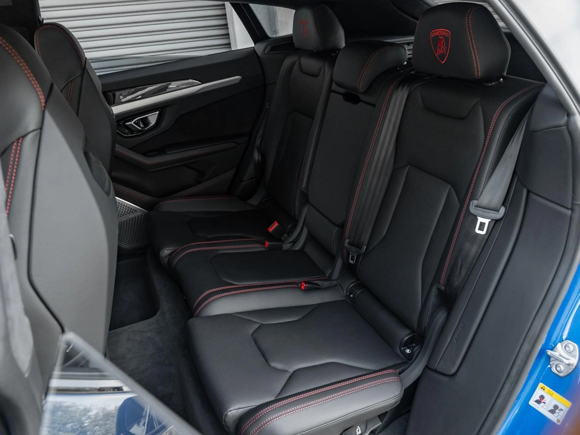 mph012_778635193_Used_2020_Lamborghini_Urus_1753203934_9ba4bdc7bc