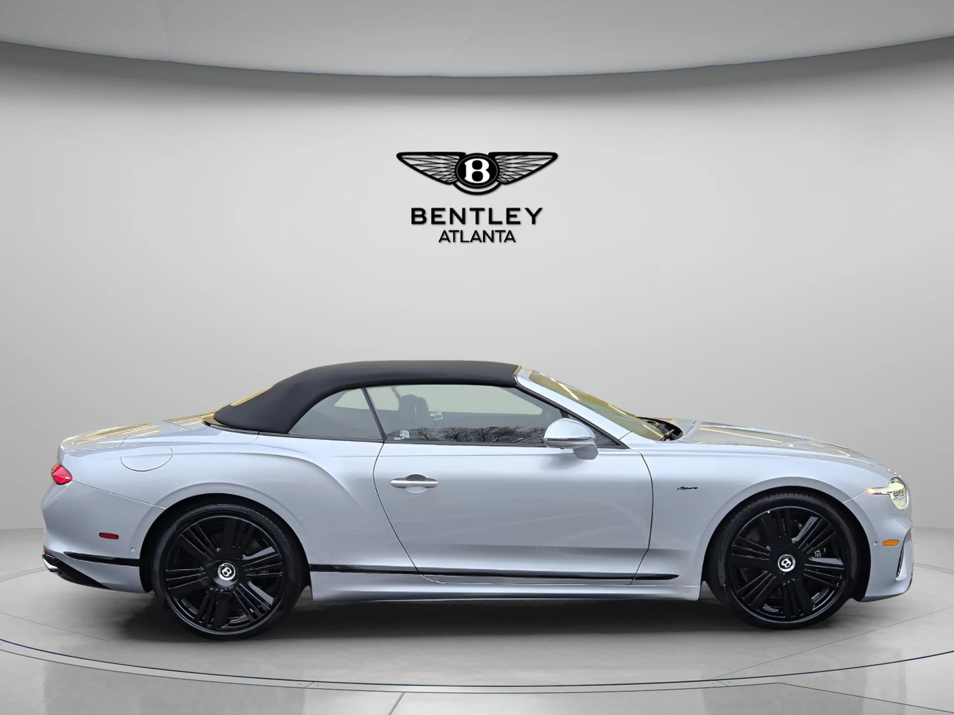 mph012_781279305_928aa248617c17abc80945ffbb3edbc8x_dd02b3428c