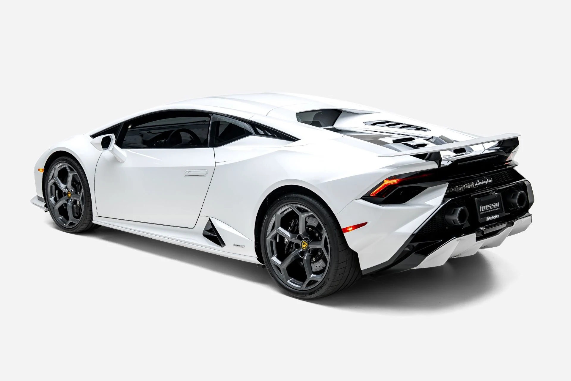 mph012_785333720_Used_2023_Lamborghini_Huracan_Tecnica_1787597743_e60cbc4441