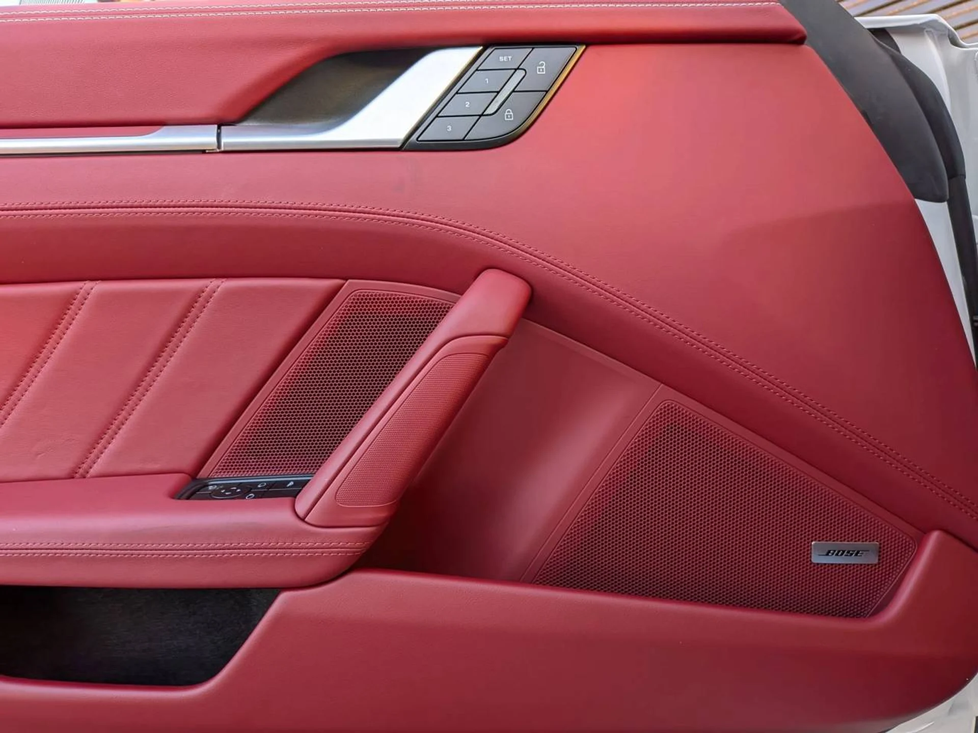 mph012_789857710_544189f42a2123f003c4dcc195f563f0_90b17e380a