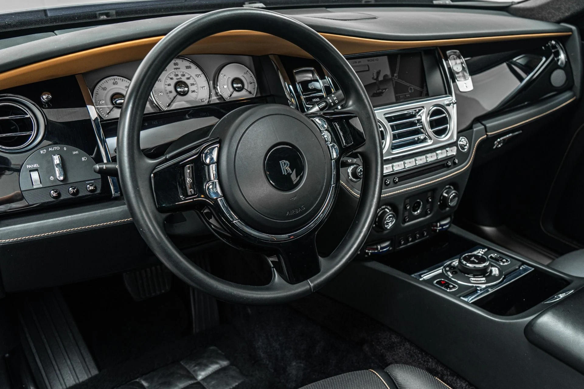 mph012_790041491_Used_2017_Rolls_Royce_Ghost_Extended_Wheelbase_393_K_MSRP_Two_Tone_Paint_Rear_Chiller_1774532559_e99f2b1421