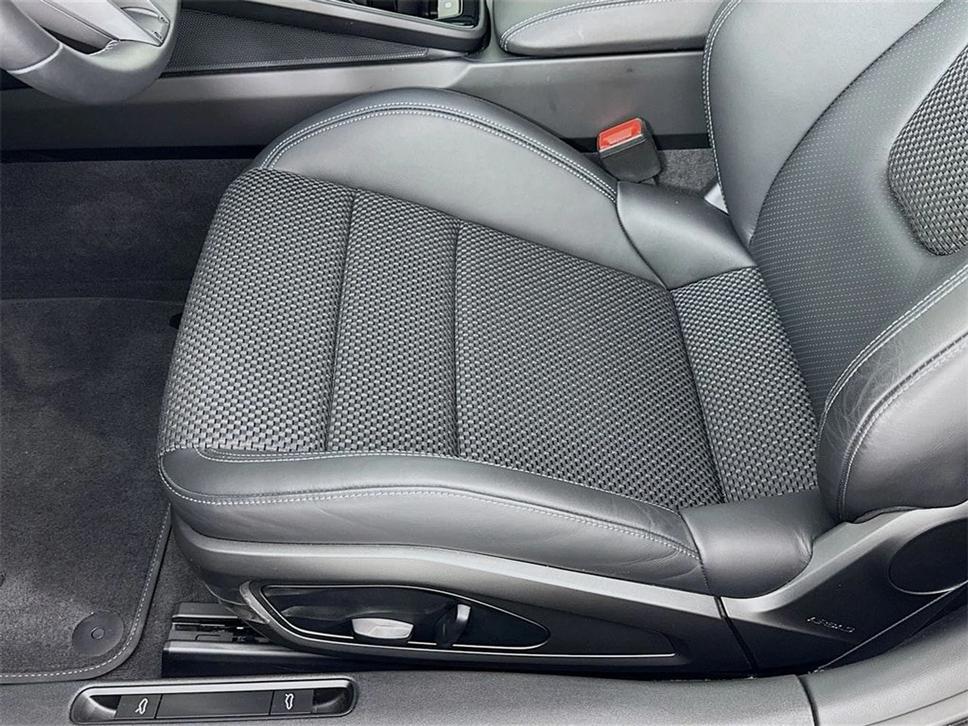 mph012_793472614_b6fb89e46a9f8c6aaee39df51cfb3181x_d27694b56c