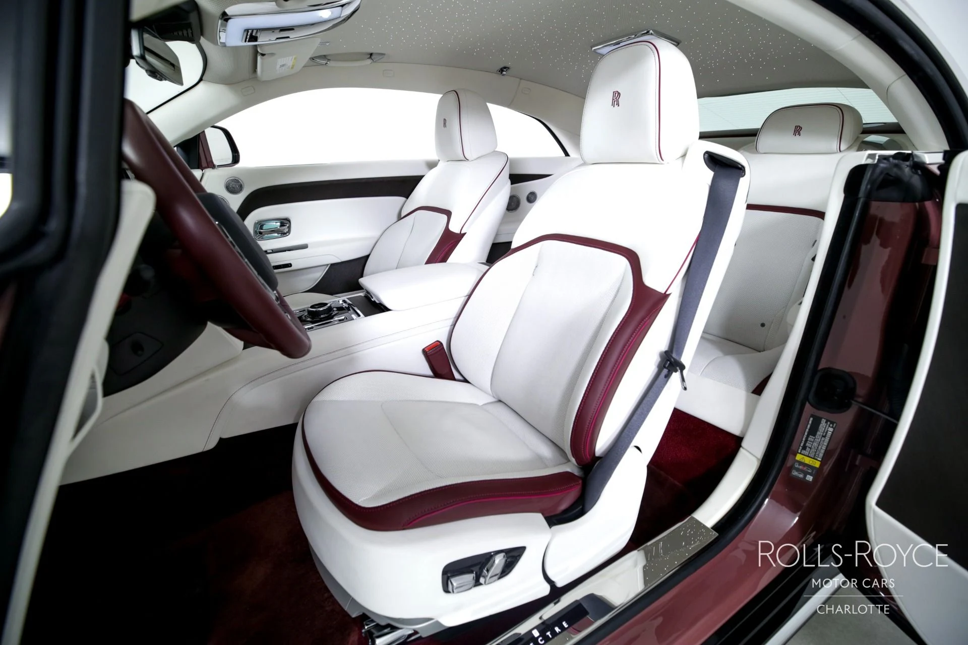 mph012_793934289_Used_2024_Rolls_Royce_Spectre_1738086239_1287257367