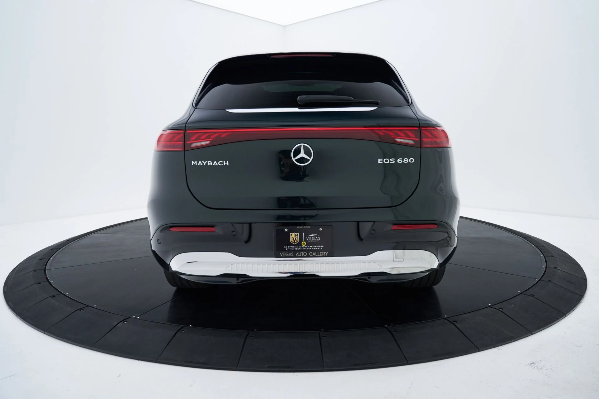 mph012_800875185_Used_2024_Mercedes_Benz_EQS_Maybach_EQS_680_1793317124_2e5a7031be
