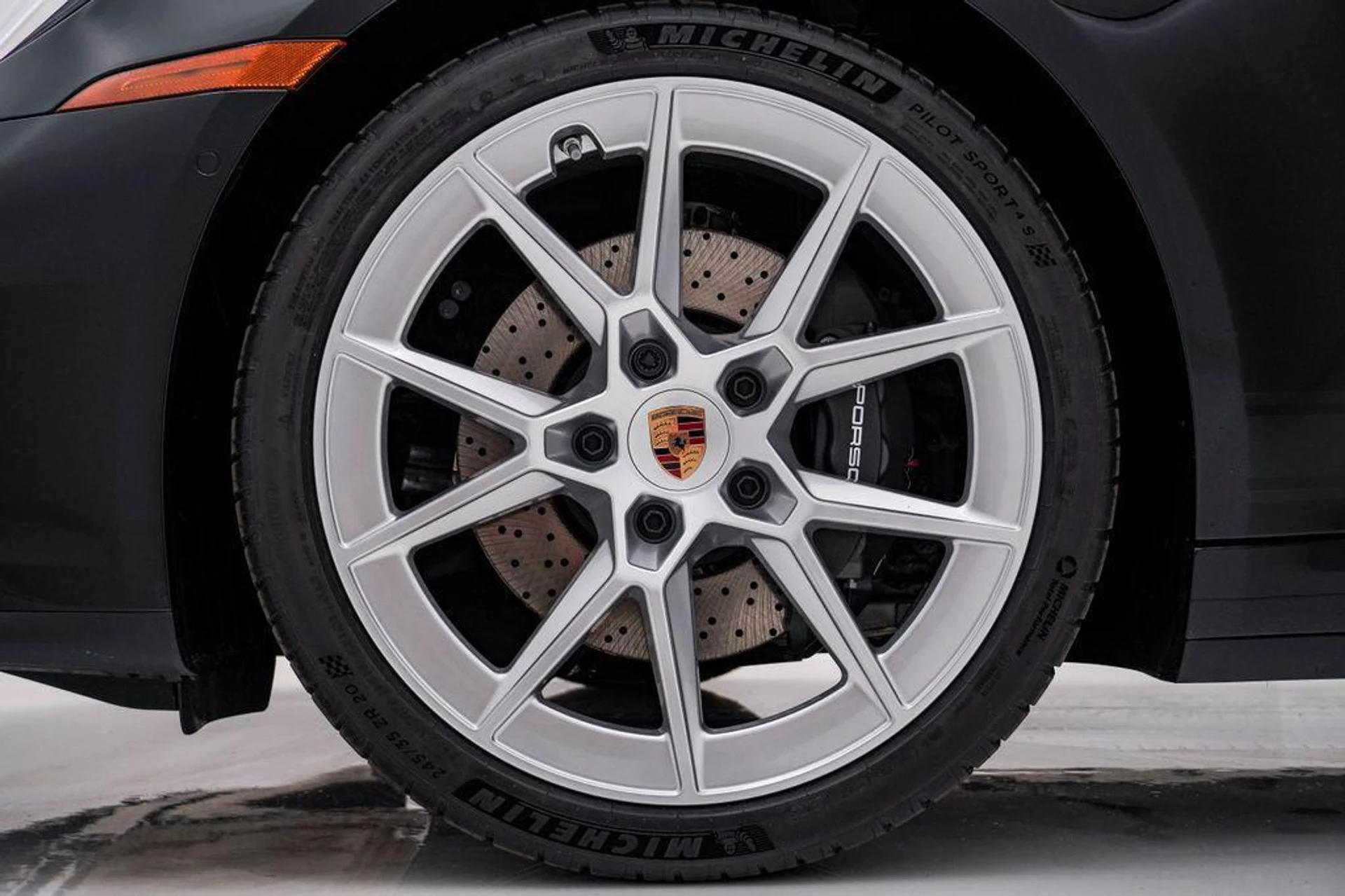 mph012_801532821_i_W_UC_Kx_Qf2_MEZ_9f_FV_Be_Jqiua_JQ_5e85126f8b