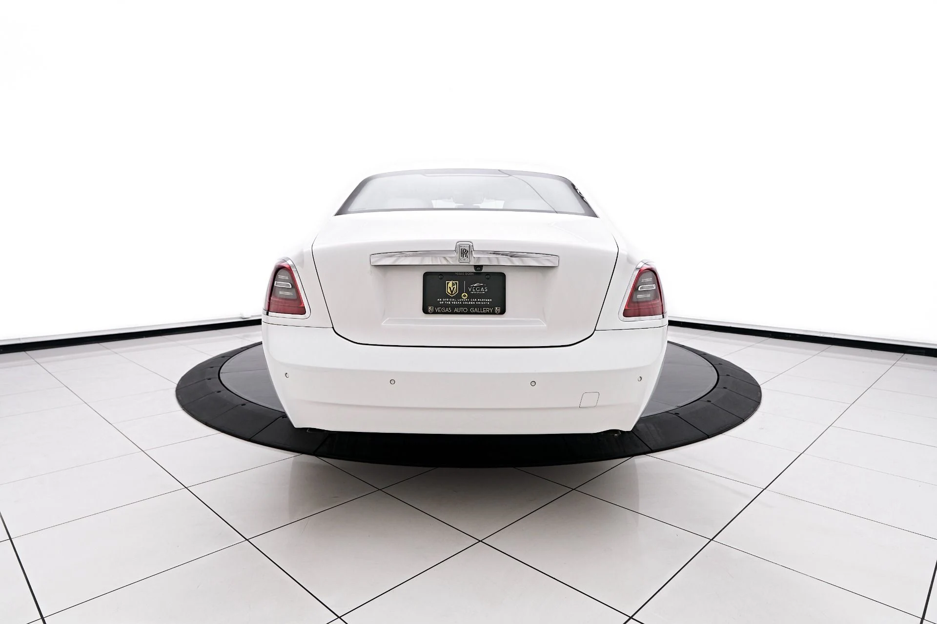 mph012_803540784_Used_2021_Rolls_Royce_Ghost_Base_1754512470_8315f88267