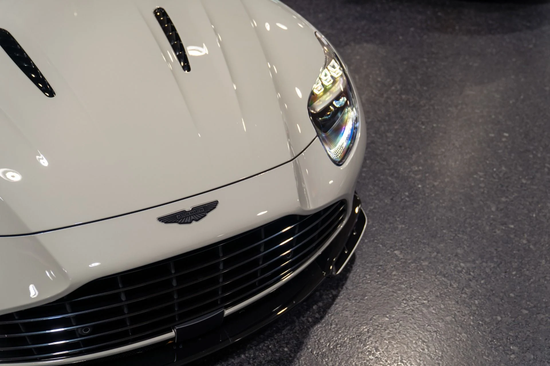mph012_804452859_Used_2026_Aston_Martin_DB_12_S_Volante_MASSIVE_426995_Original_MSRP_1787344012_73e447415d