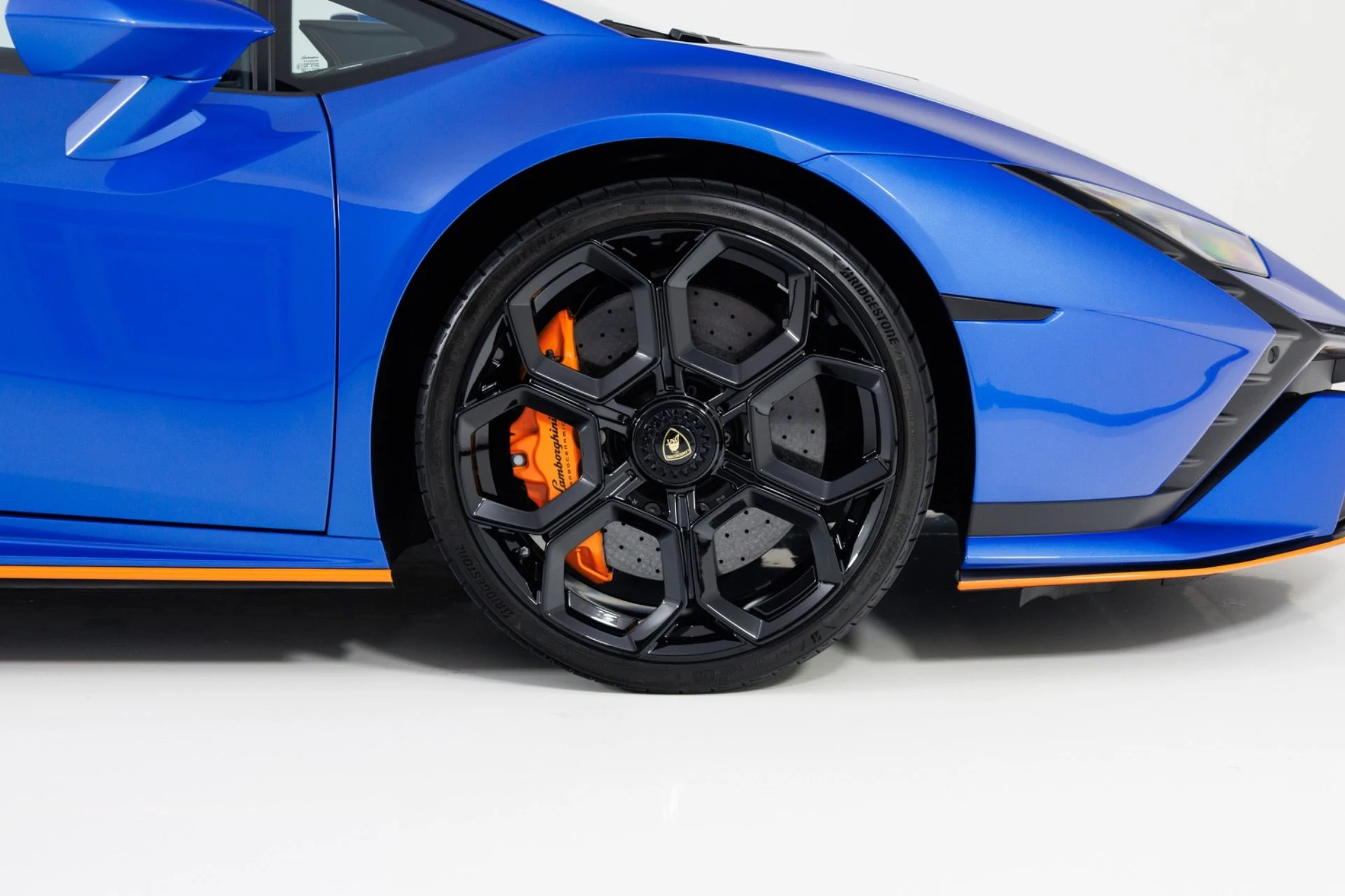 mph012_810283124_Used_2023_Lamborghini_Huracan_Tecnica_1784830832_81218f7efe