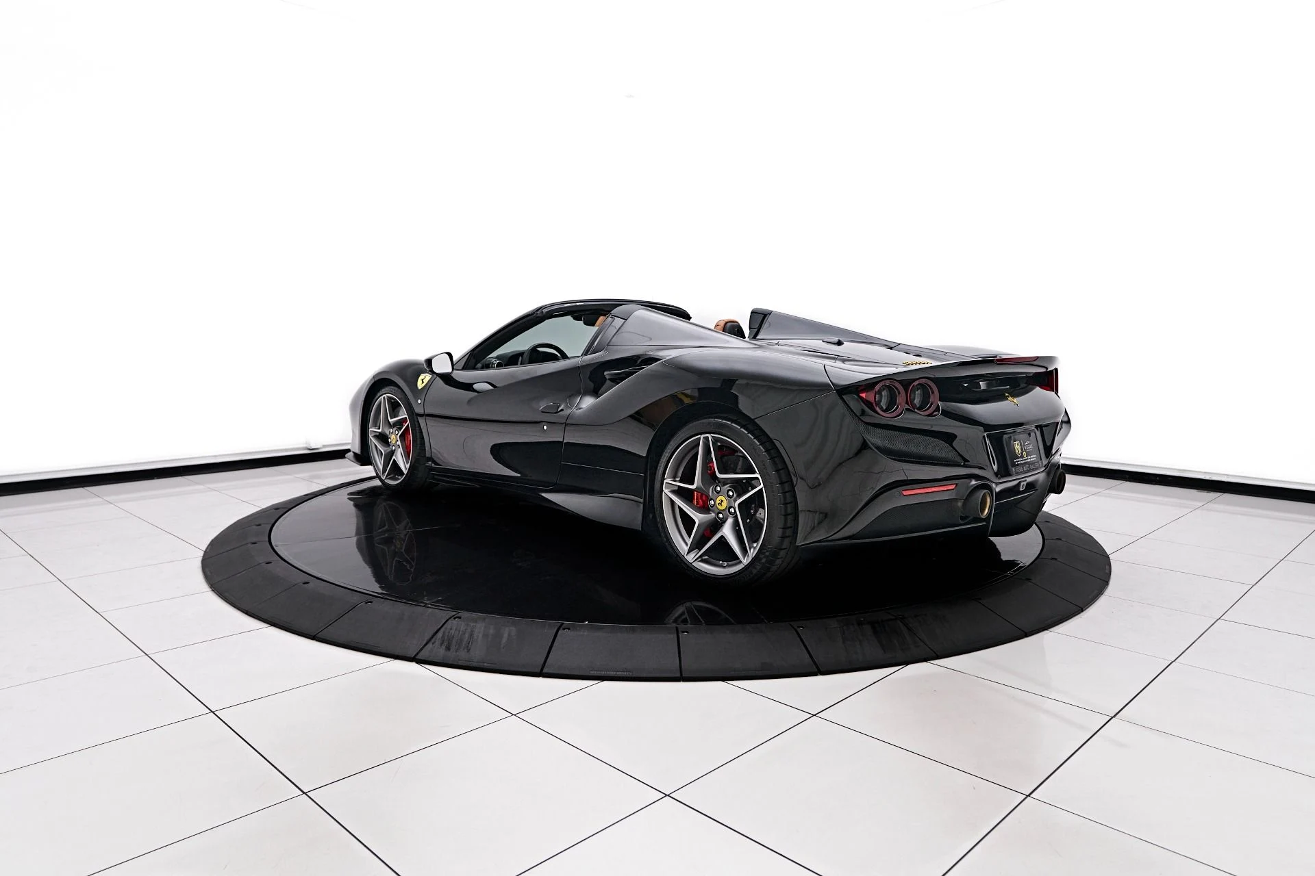 mph012_810459521_Used_2022_Ferrari_F8_Spider_Base_1757638614_03aacba3bf