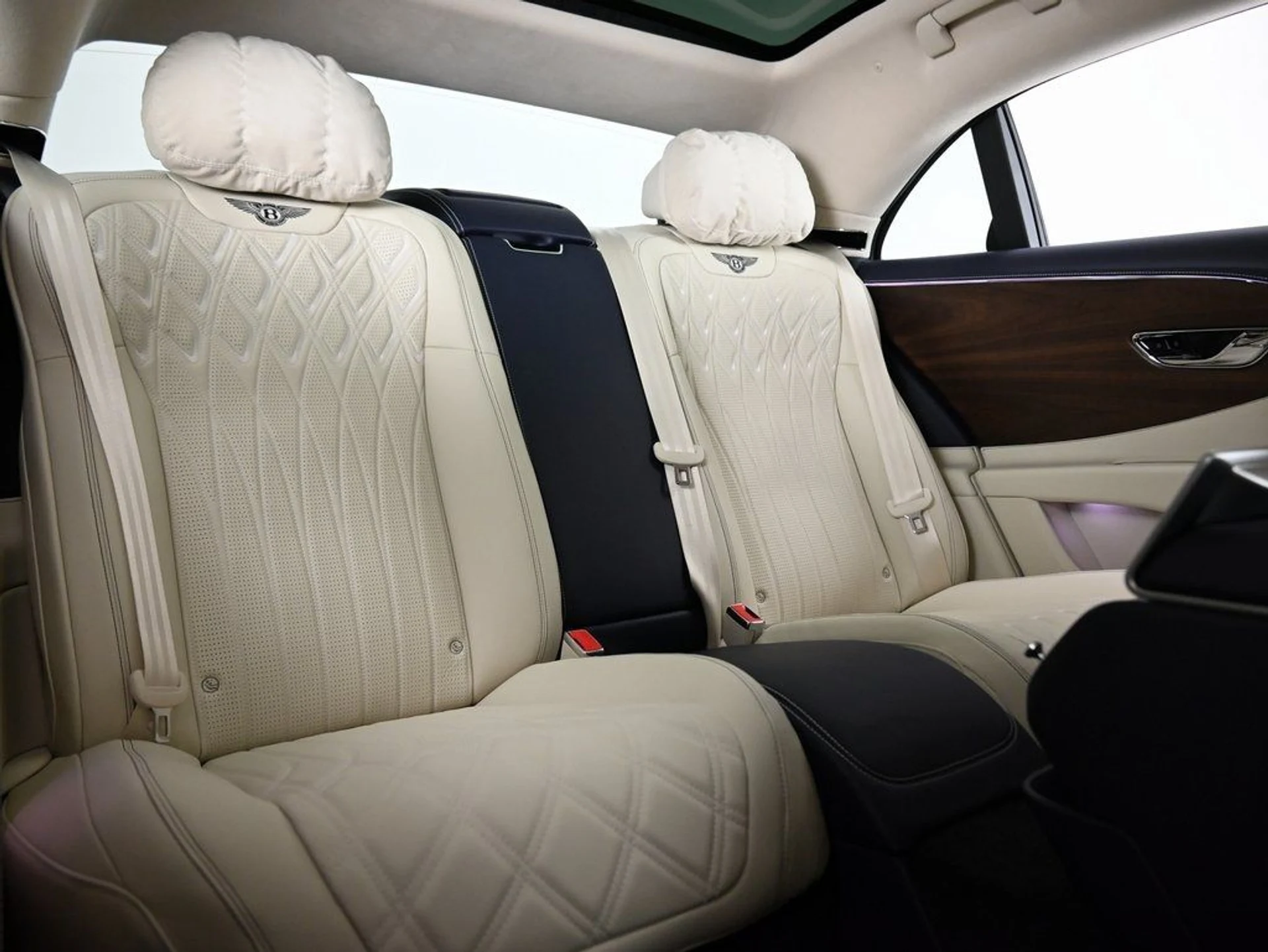 mph012_833635676_5487aa20ef50a1d695274dcafadb9bf0_f4d4c89356