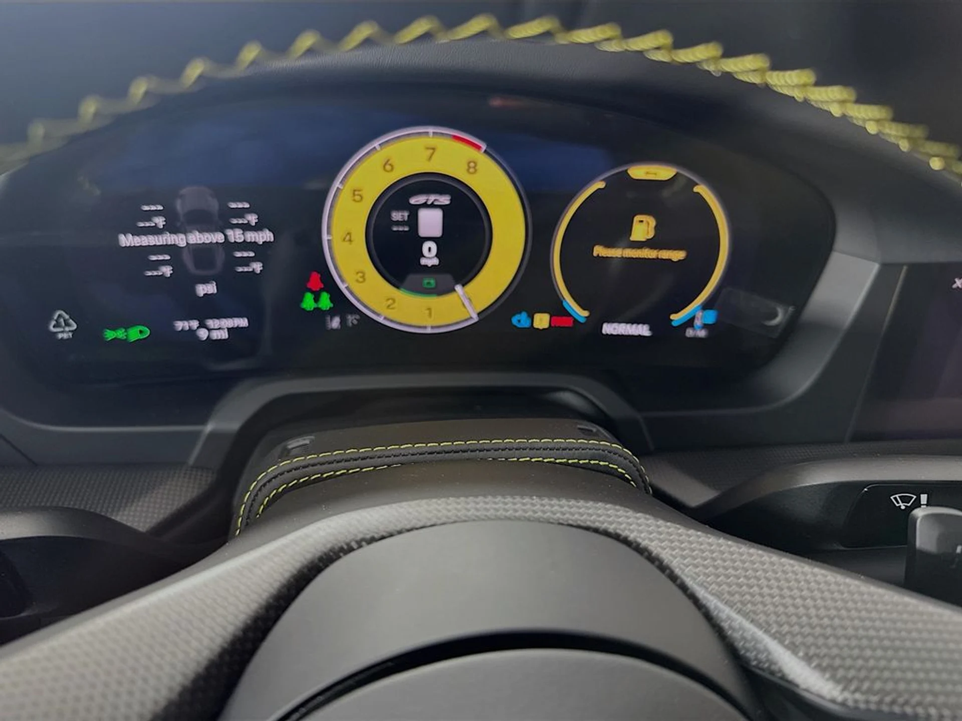 mph012_847239871_ec40397ff345a31a737be0f1f23a4f63x_553b57044d