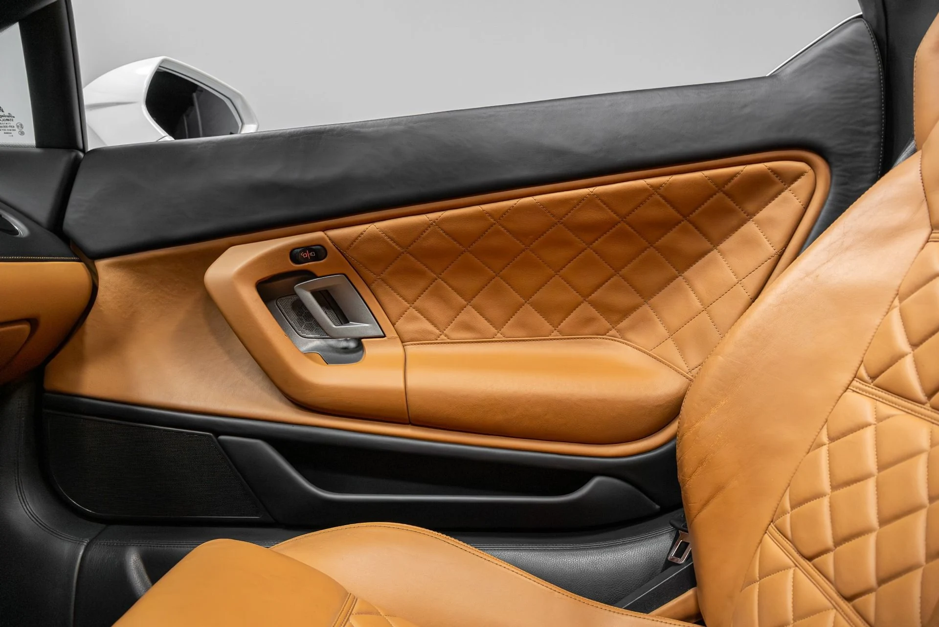 mph012_84789629_Used_2010_Lamborghini_Gallardo_LP_560_4_Spyder_1766547982_be45fef2ee