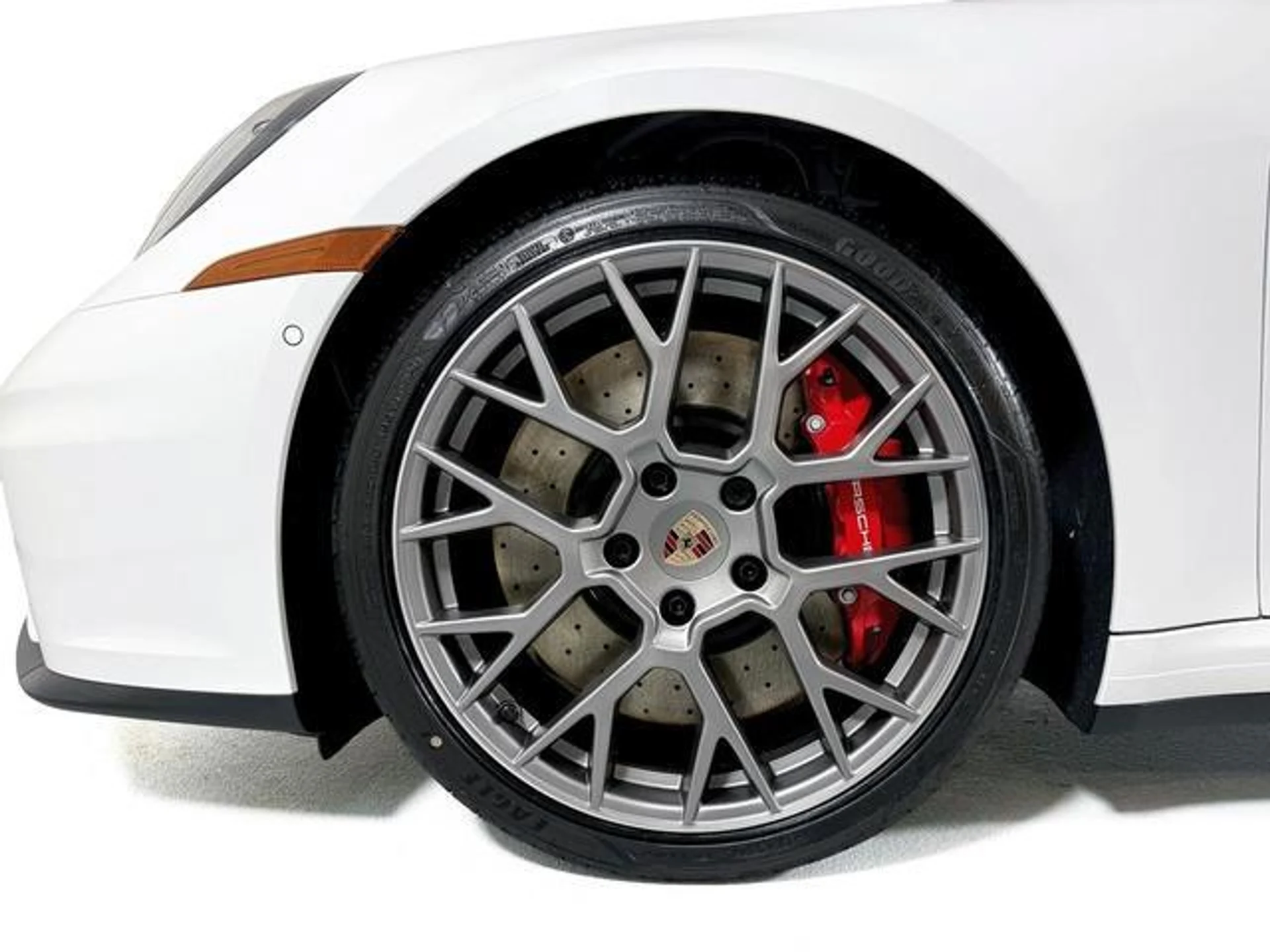 mph012_849207295_z_Gb8j0_XZL_Czj_C2l8mmq_G_Pf_HS_T4_690177a4d1