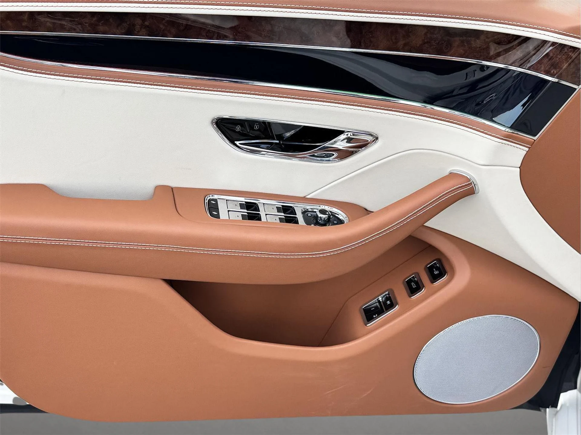 mph012_850727782_cfa67ad55278b0d233cc3b3b02d89eb9_da6b0d5ccf