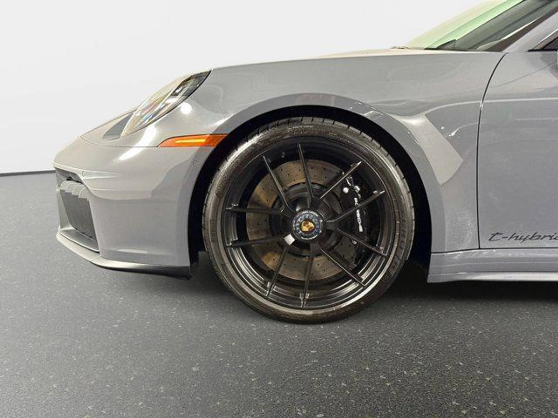 mph012_853843335_06_P_Fslwh_Uur_Q_Ax_Vd_MP_6_IQ_0_GL_5_Gc_c54f5a0cc1