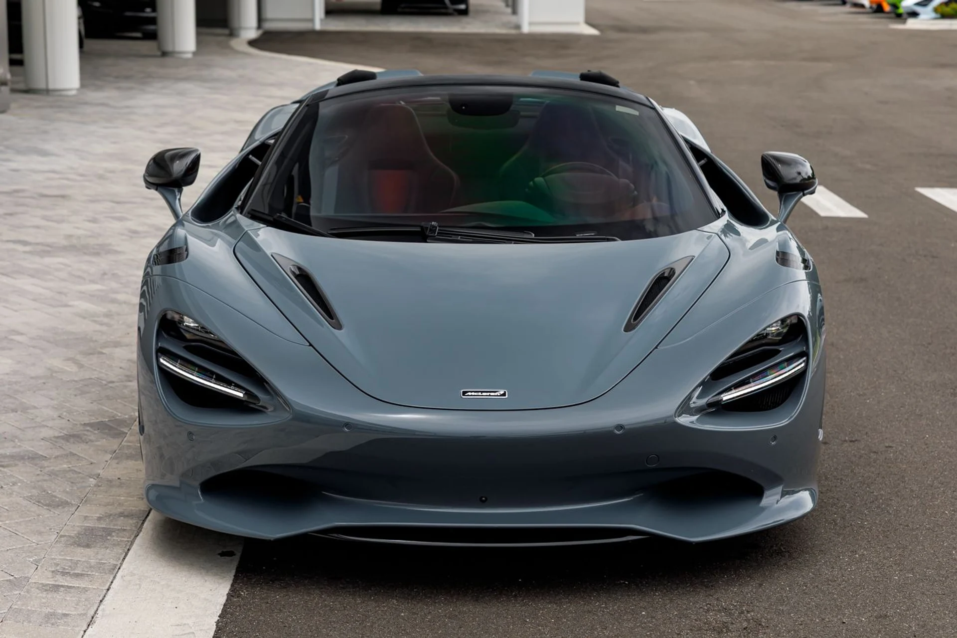 mph012_857041790_579_p13_l_c08af7aa39