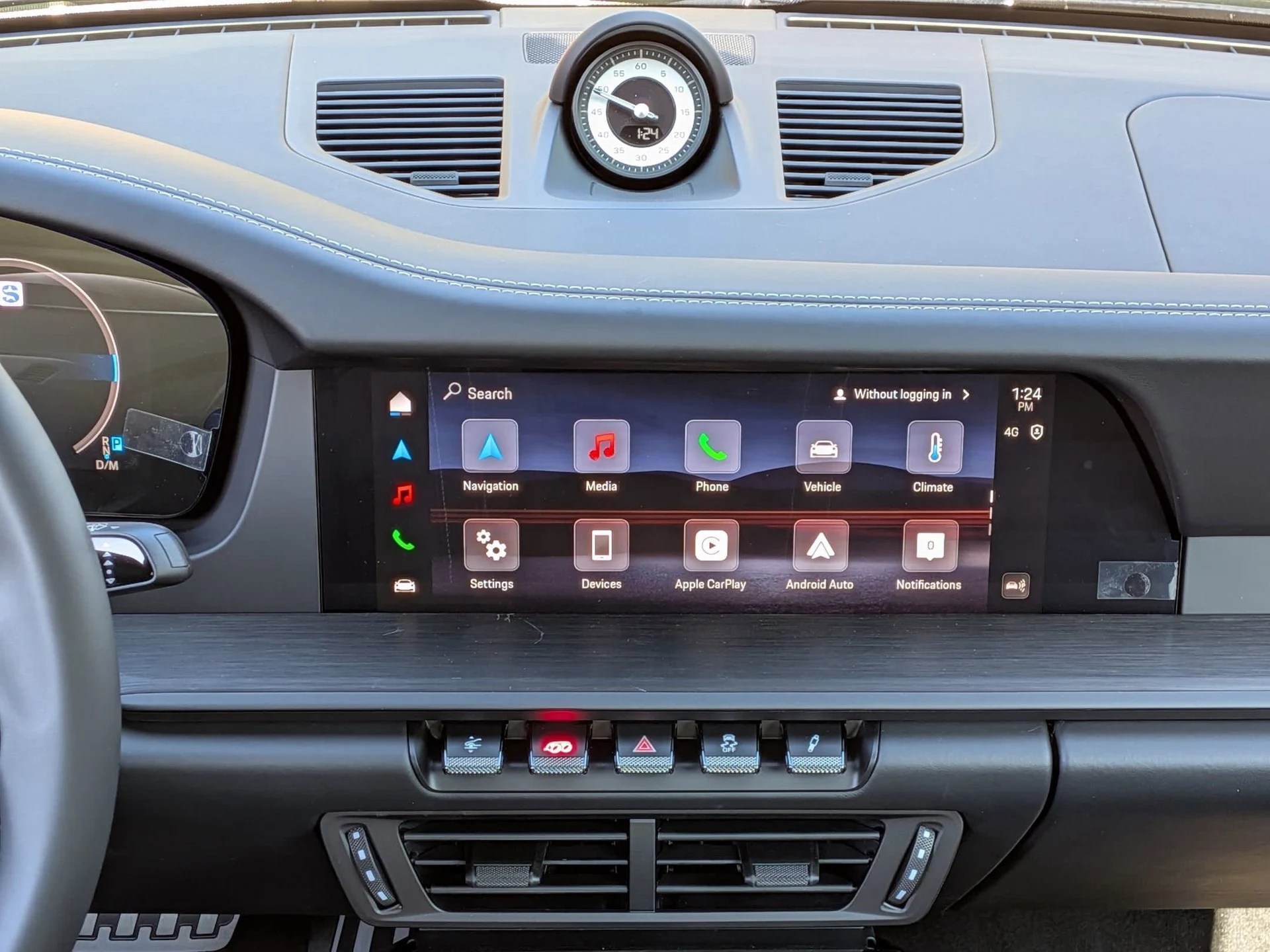 mph012_858467818_de1235361aede91dd9d1d77ae23f28bex_4f57c765df