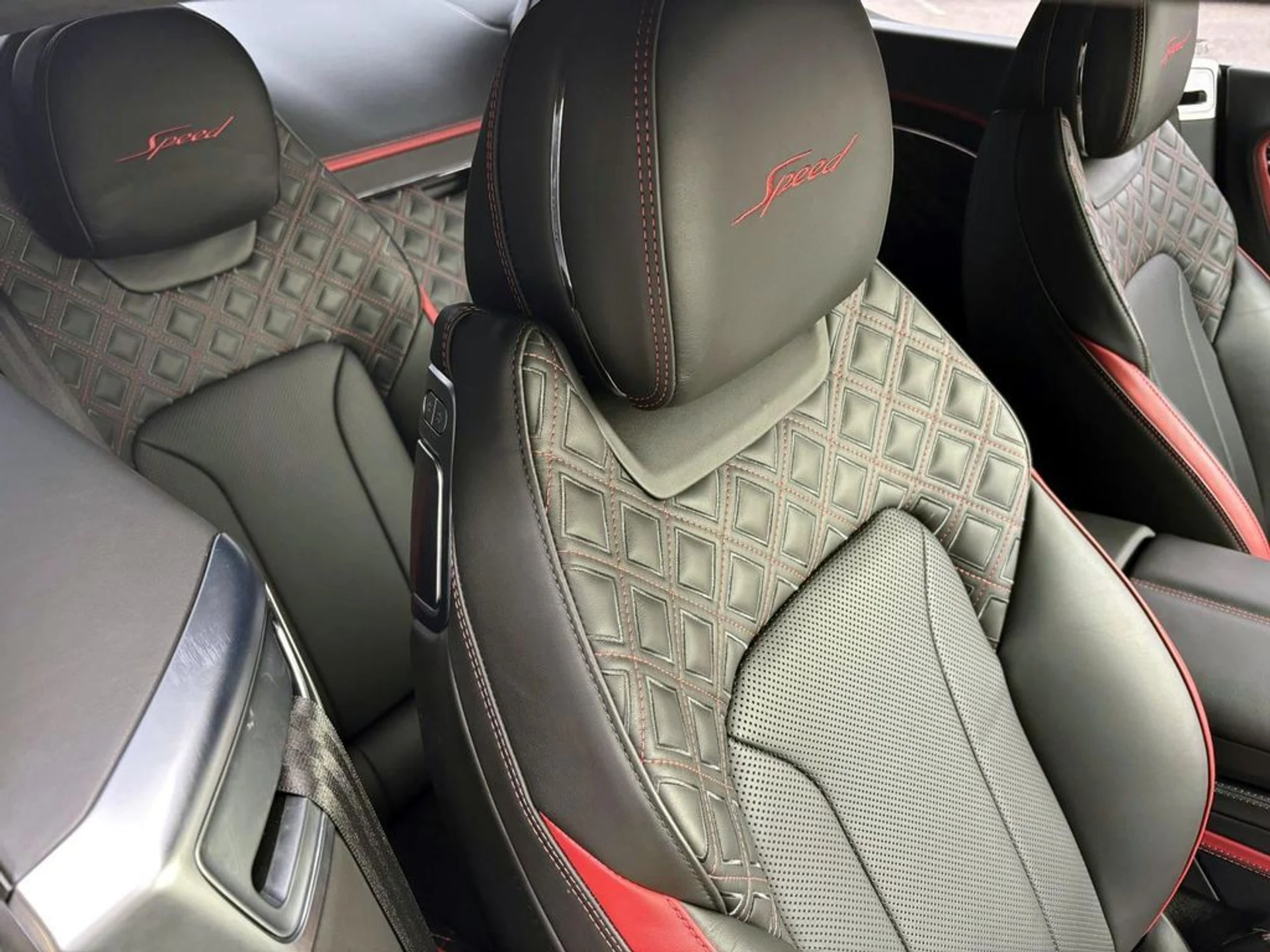 mph012_859677897_14a5f38468c01091a6201ead5a3c848ax_1f3055cabe