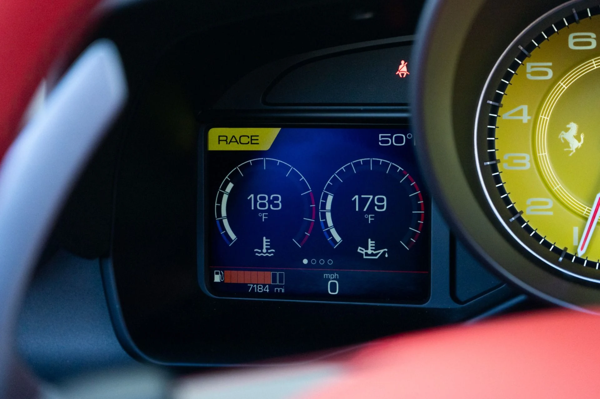 mph012_872586884_Used_2023_Ferrari_F8_Spider_1765825139_f39e5811d8