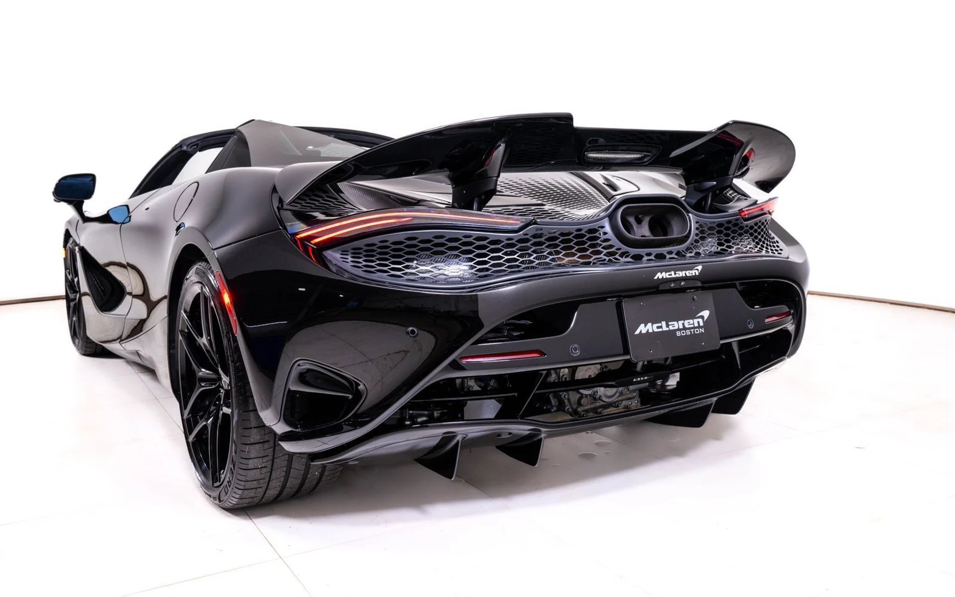 mph012_872631754_c2c2927e6a6855a74408e7a46f8da497x_7eac7c5157