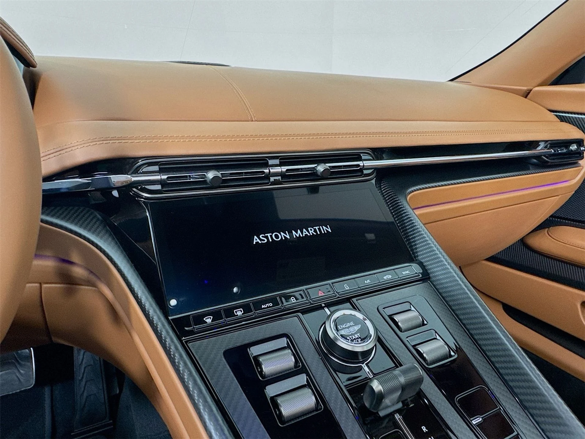 mph012_874122297_26deaf8c6ebf92778ba6d317dc516684x_e87906068b