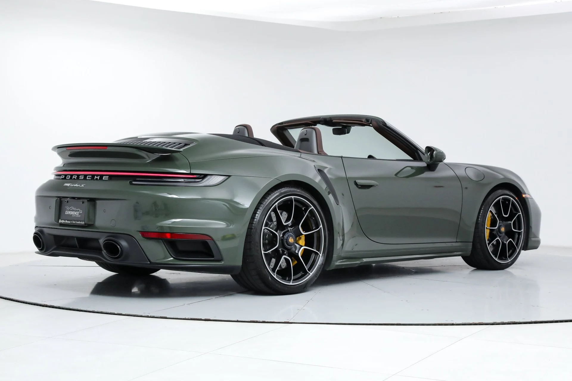 mph012_875252538_80a8634318a75e5dbd7f6e227ee279d4_834199b600